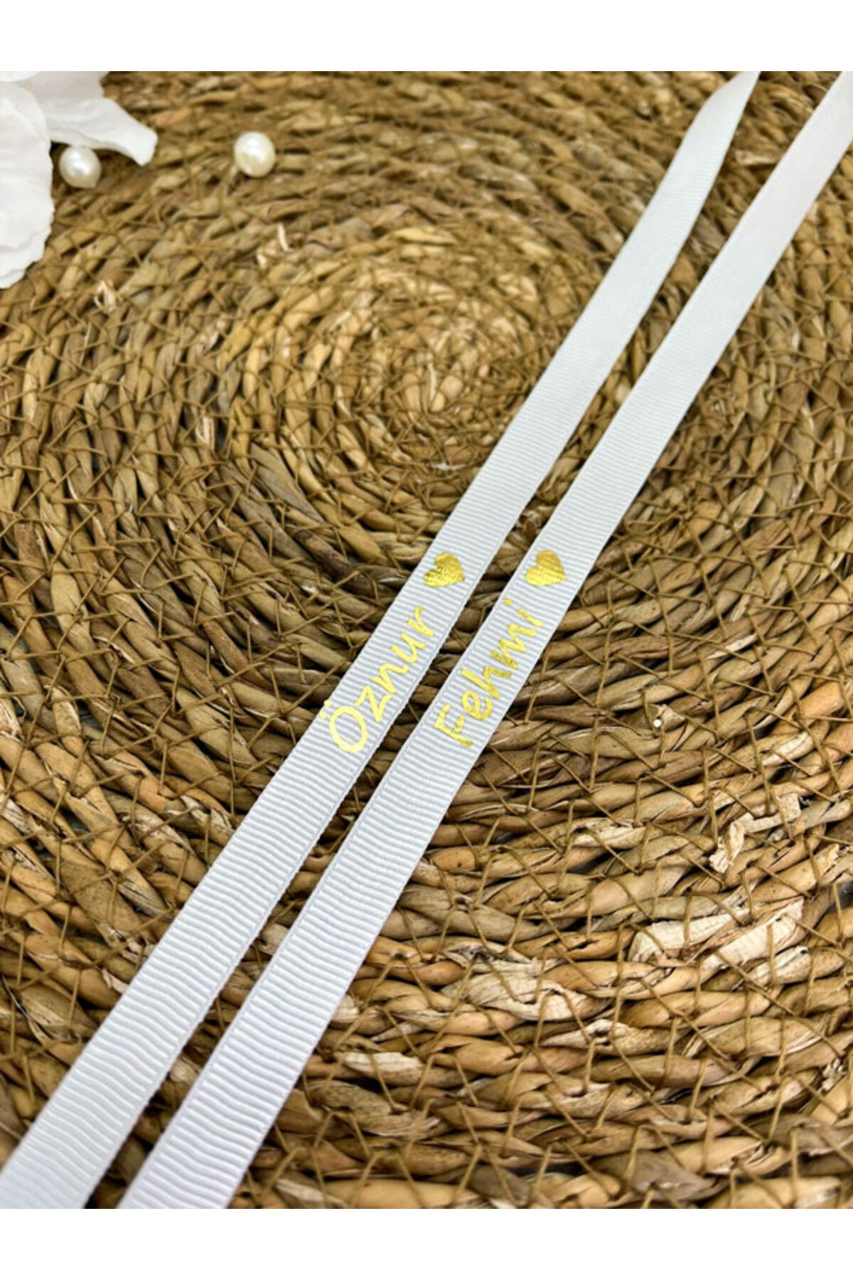 imzatasarım 1 Cm Gold Baskılı Isimli Söz Ve Nişan Kurdelesi Beyaz Grogren Segi Modeli (İNCİSİZ)
