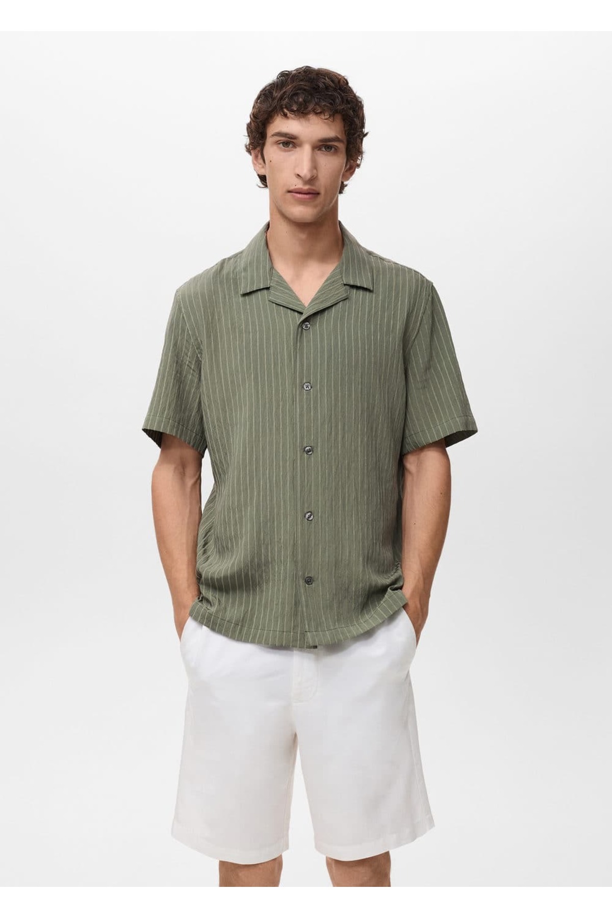 Kısa kollu çizgili gömlek