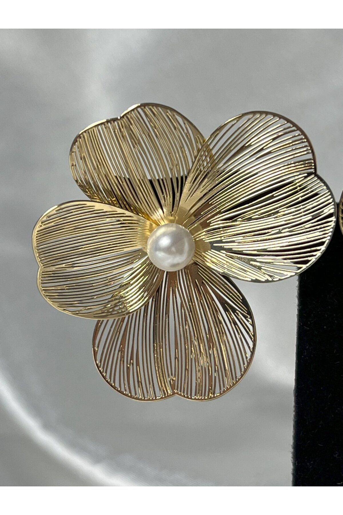 CEY ACCESSORY ÇİÇEK KÜPE