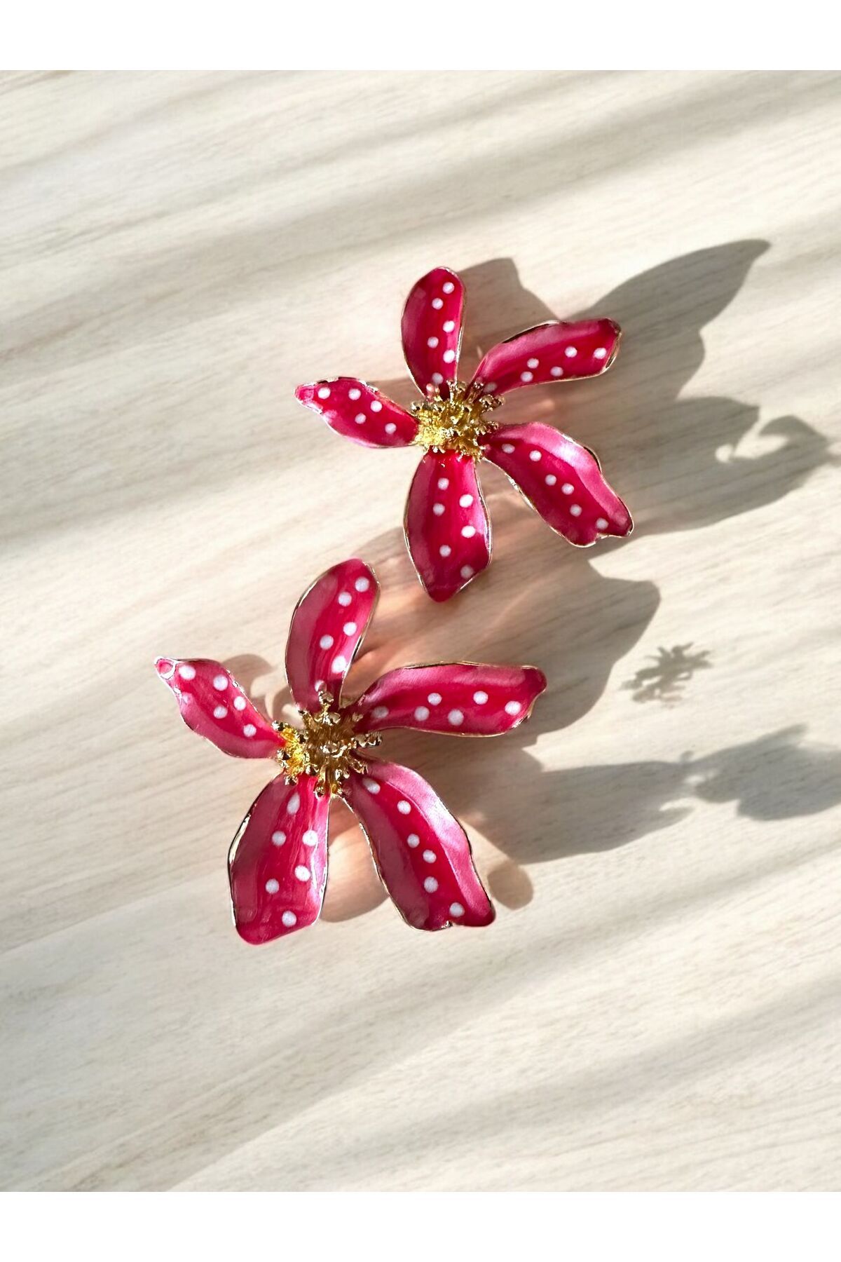 SELISYAJEWELRY Puantiye Çiçek Küpe
