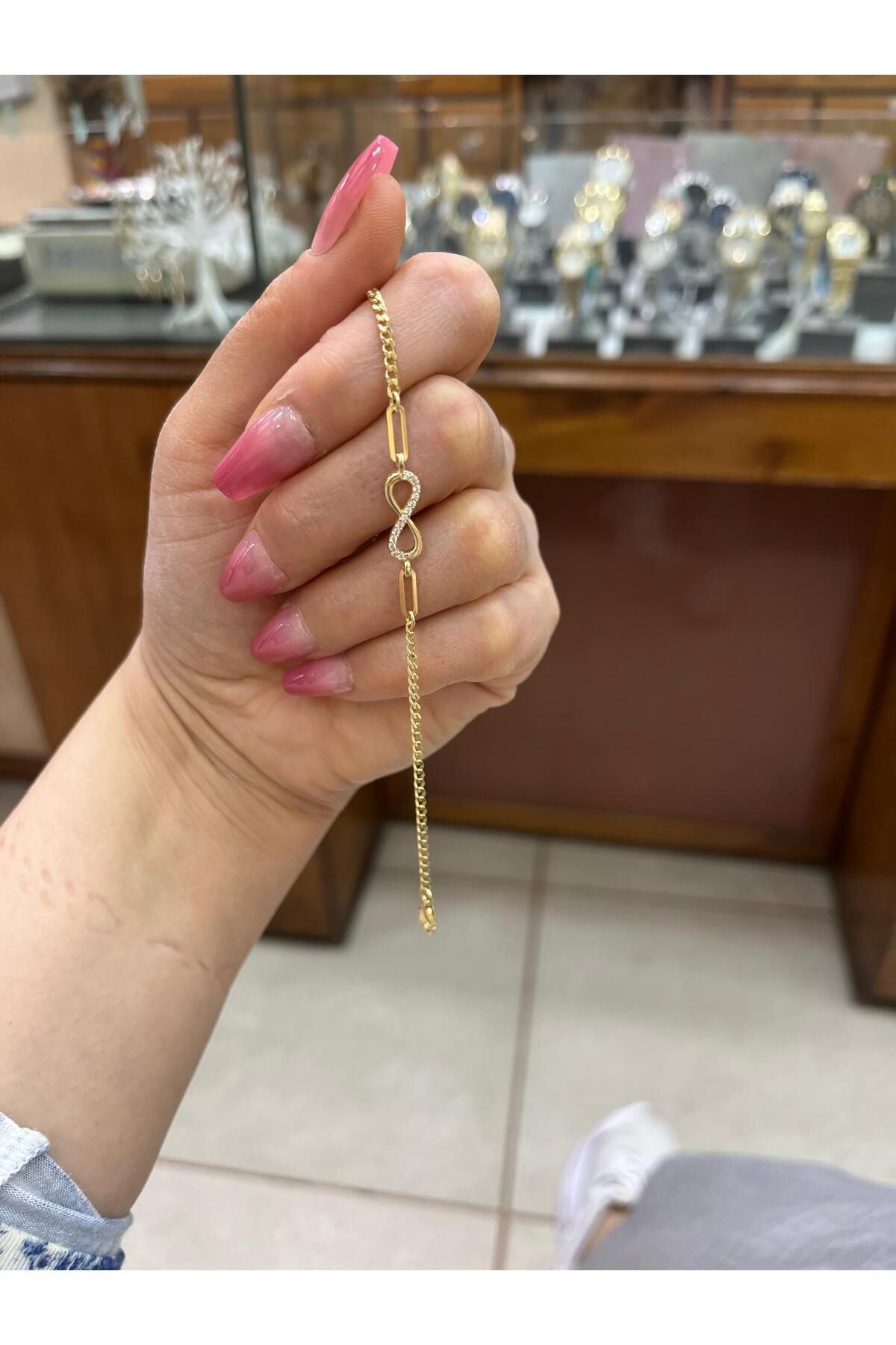 Çelikoğlu Kuyumculuk ÇELİKOĞLU KUYUMCULUK 8 AYAR ALTIN SONSUZLUK KADIN BİLEKLİĞİ 2,85 GR
