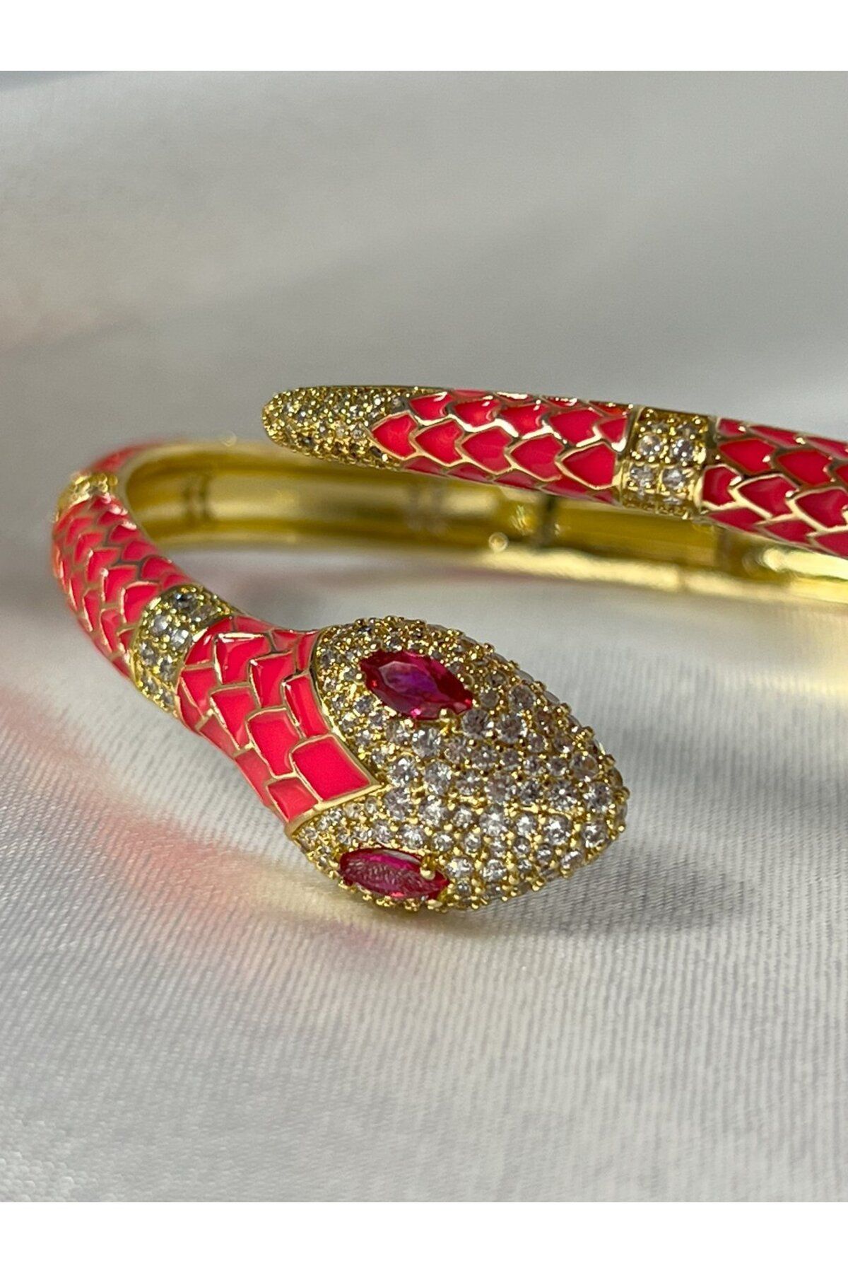 CEY ACCESSORY YILAN KELEPÇE