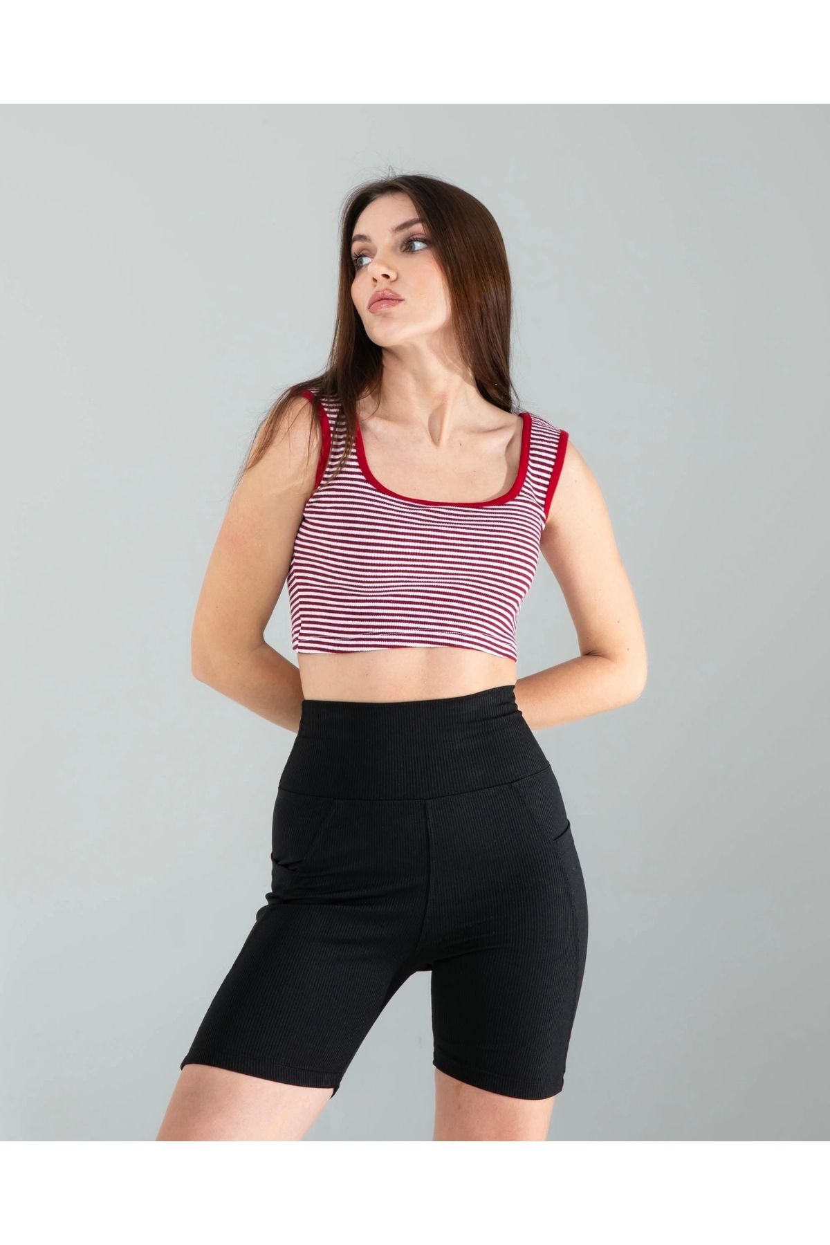 OurStyles Kırmızı Çizgili Basic Crop