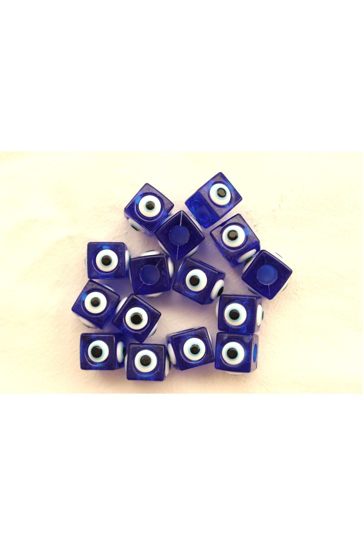 SDM Ticaret 5 Adet Kare Plastik Mavi Nazar Boncuğu 1,5 Cm Büyük Boy .