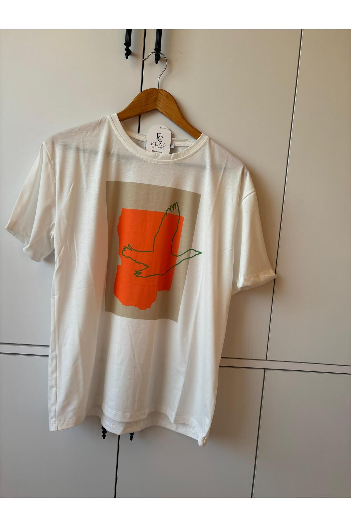 MODA Kadın Kuş Figürlü Beyaz Tişört