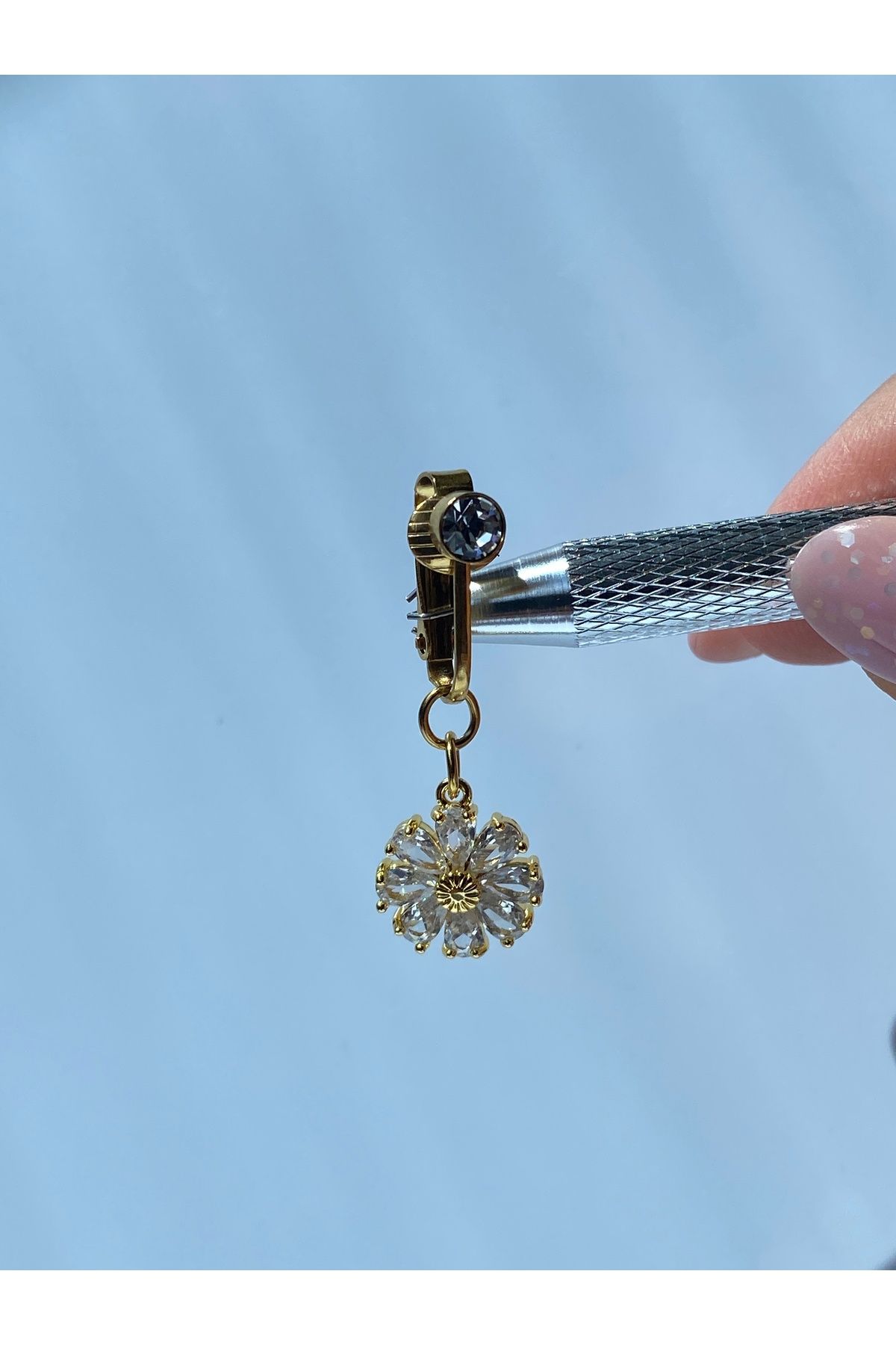 kurukafagift Çelik Mıknatıslı Sıkıştırmalı Papatya Figürlü Göbek Piercing
