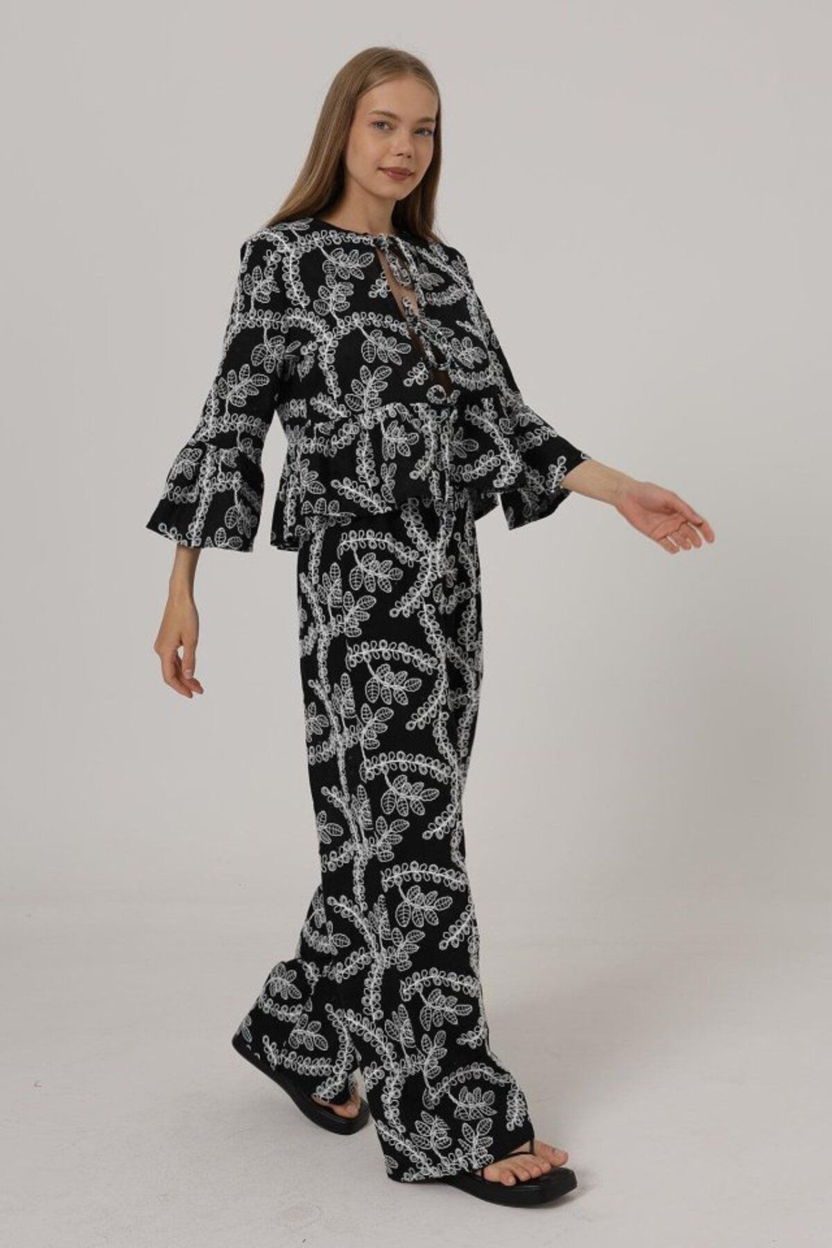 novafems İşlemeli Oversize Pantolon - Siyah