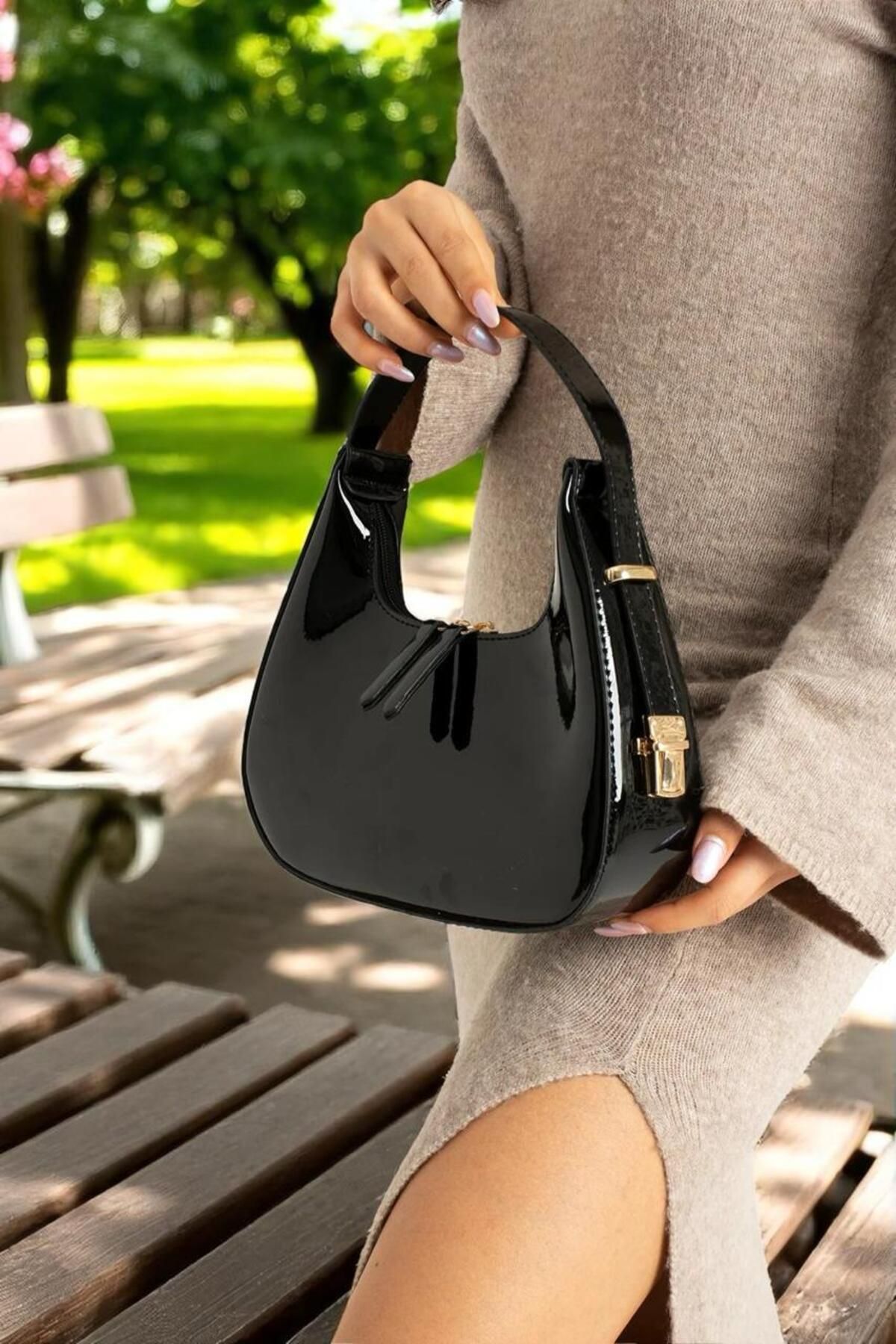ZİVORA Kadın Rugan Deri Baget Cherry Bag Fermuar Kapamalı Özel Askı Detaylı Kol Ve Omuz Çantası