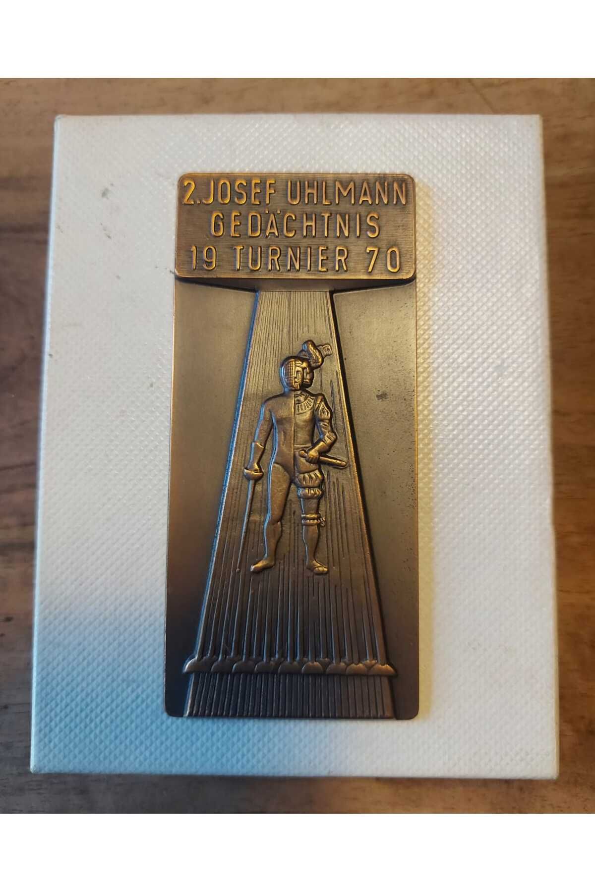 kho military design 4.5x10 cm.Polonya Bronz Madalyon (1970)
