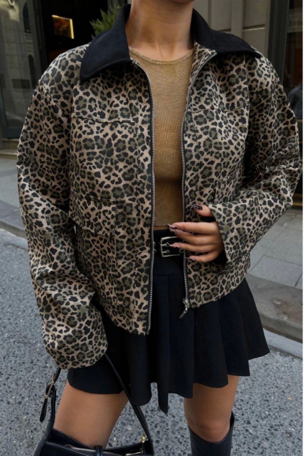 The AlpAli-Leopard Pattern Crop Jacket Gabardine - Leopard 2