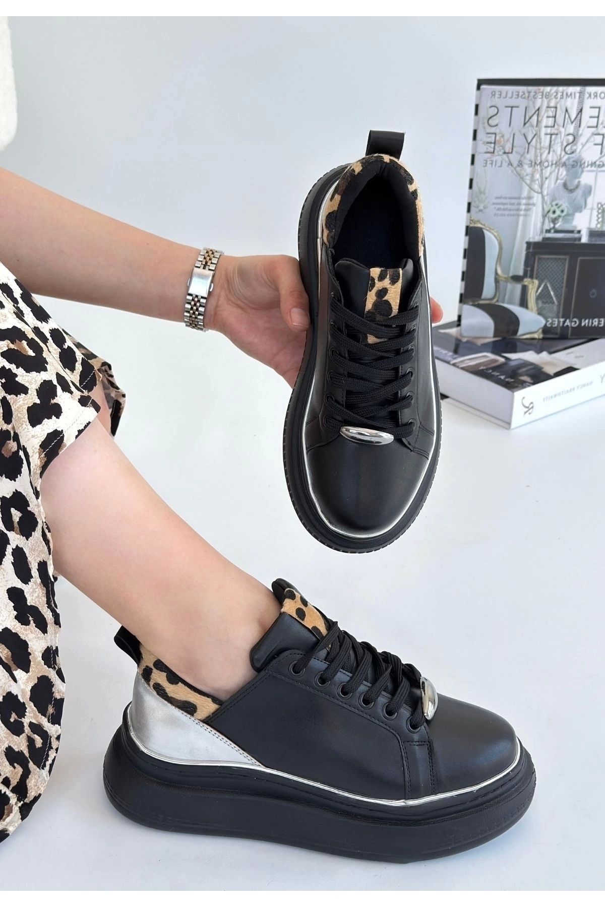 OurStyles Jista Siyah Cilt Gümüş Detaylı Bağcıklı Spor Ayakkabı