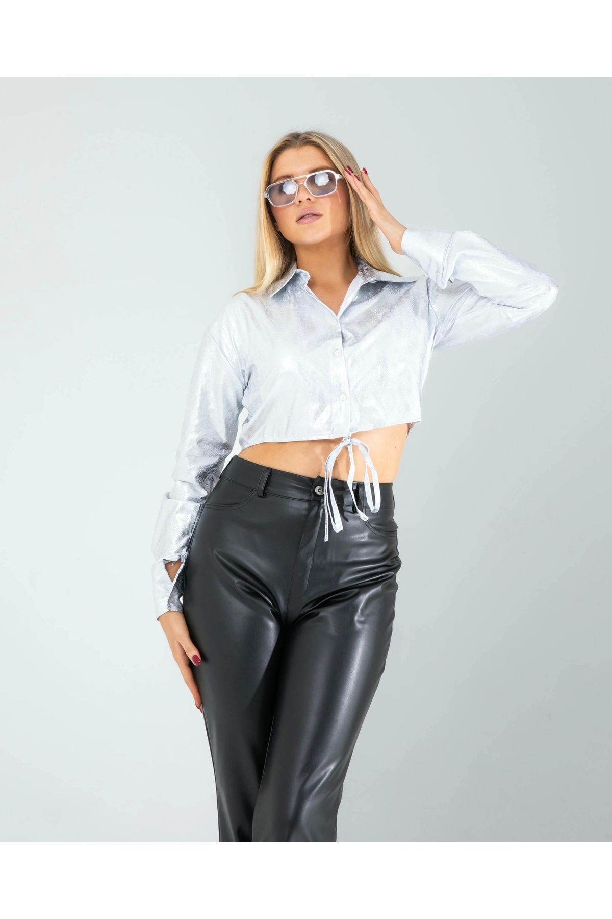 OurStyles Gümüş Yılan Varaklı Beli Bağcıklı Gömlek