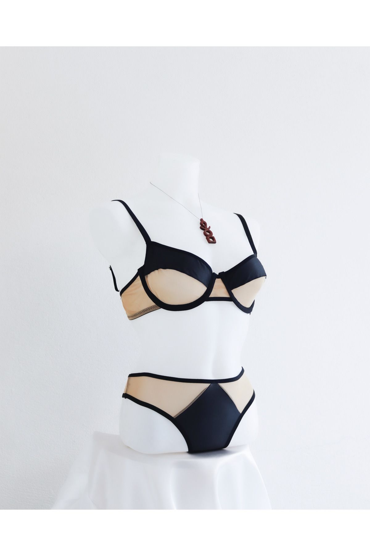 Sellsha Erebos - Siyah Deri Lingerie Set