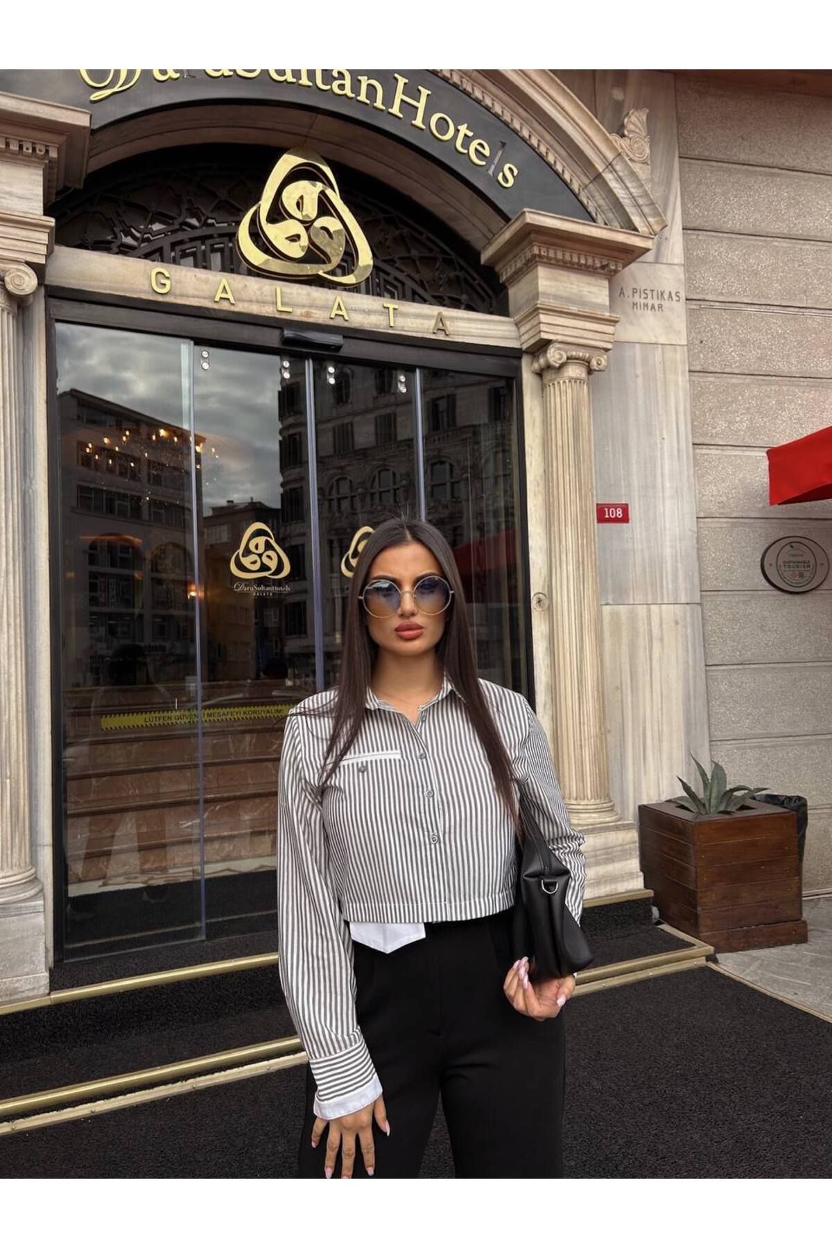 EMA VİBE SİYAH ÇİZGİLİ GARNİLİ GÖMLEK