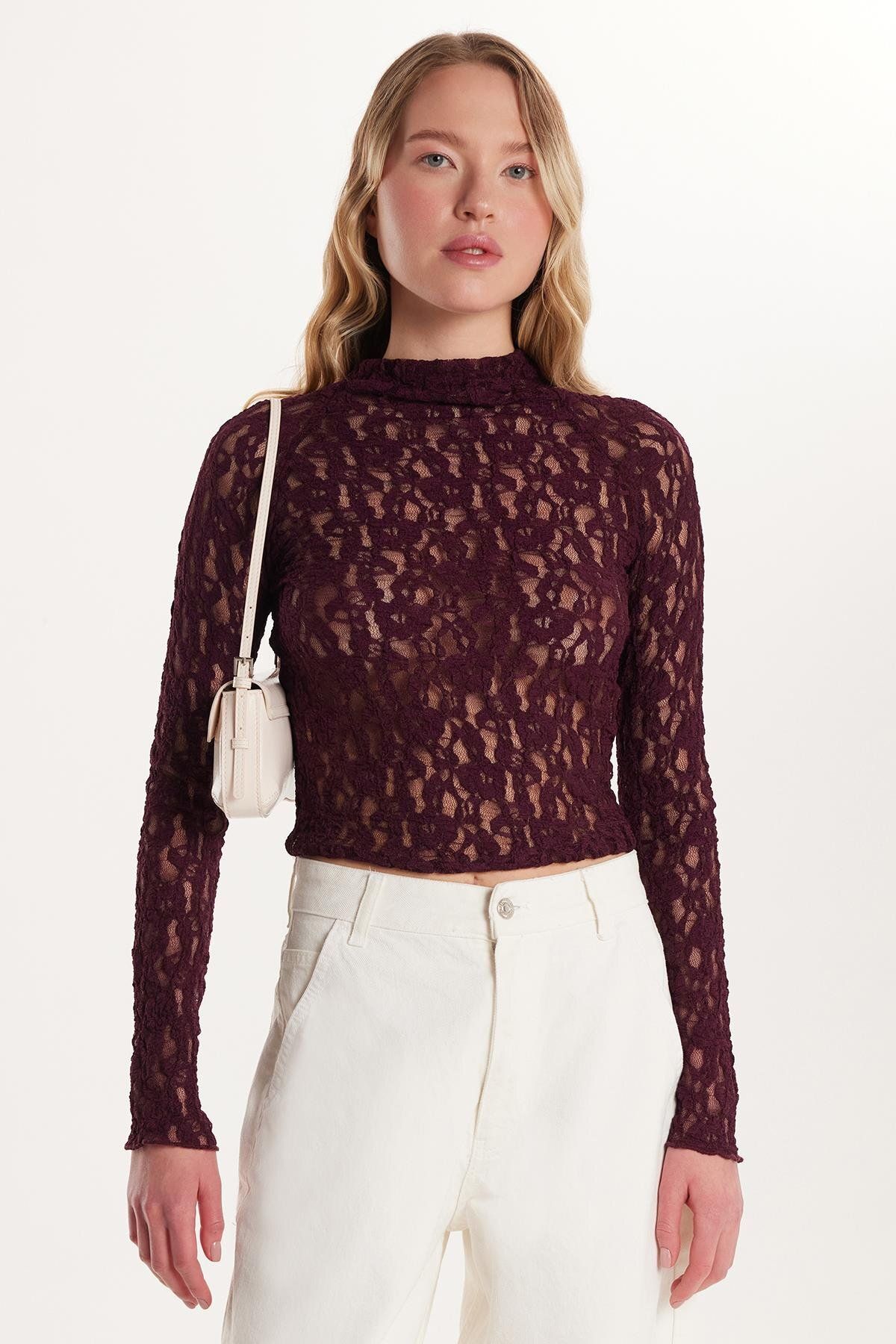 Tudors Kadın Slim Fit Dar Kesim Uzun Kollu Bisiklet Yaka Dantelli Mürdüm Bluz