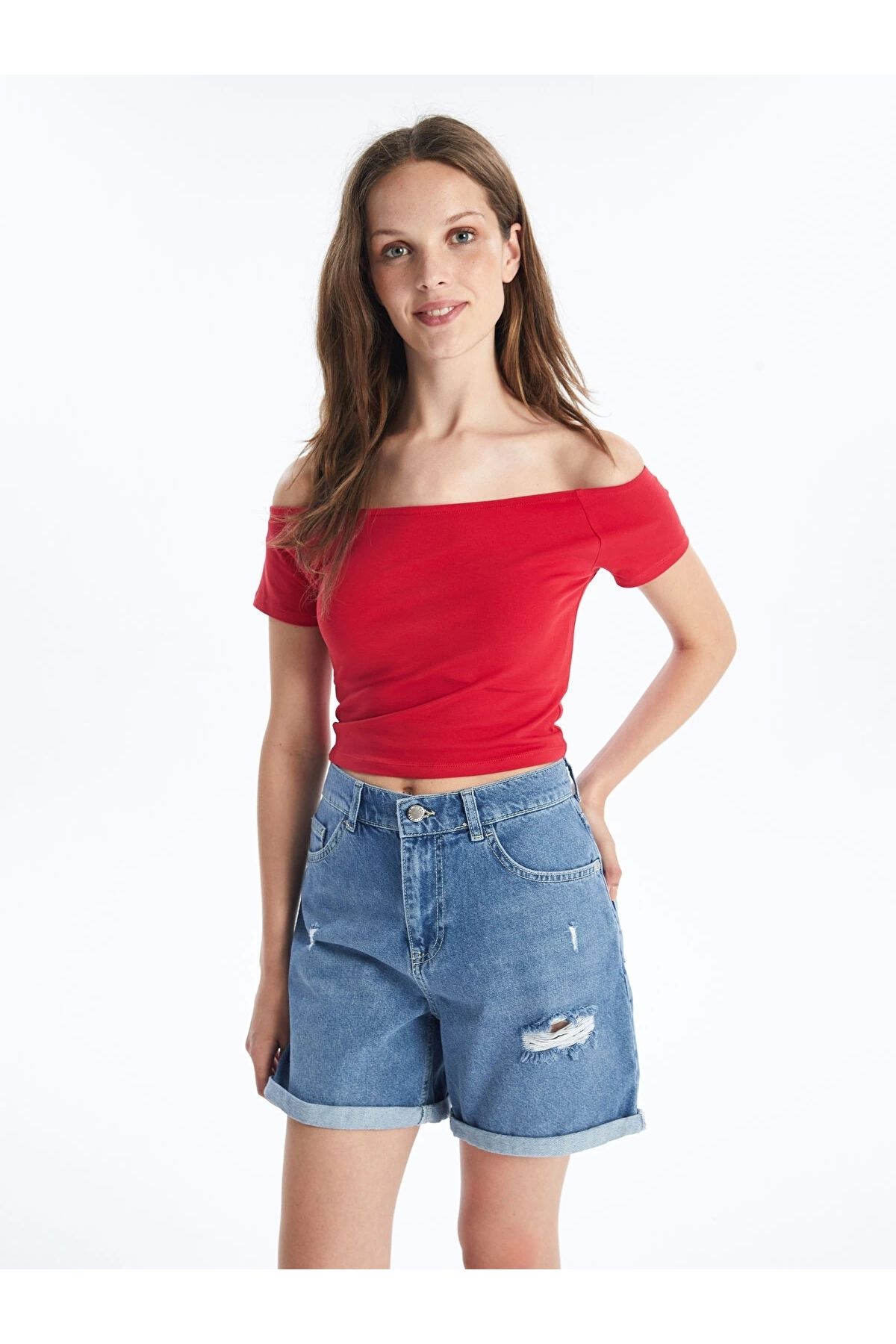 LC Waikiki LCW Jeans Indigo Boyfriend Fit Yırtık Detaylı Kadın Jean Şort