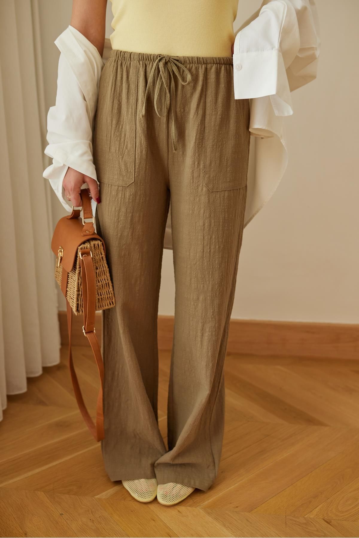 Askı Tekstil Haki Kuşaklı Bol Paça Keten Pantolon