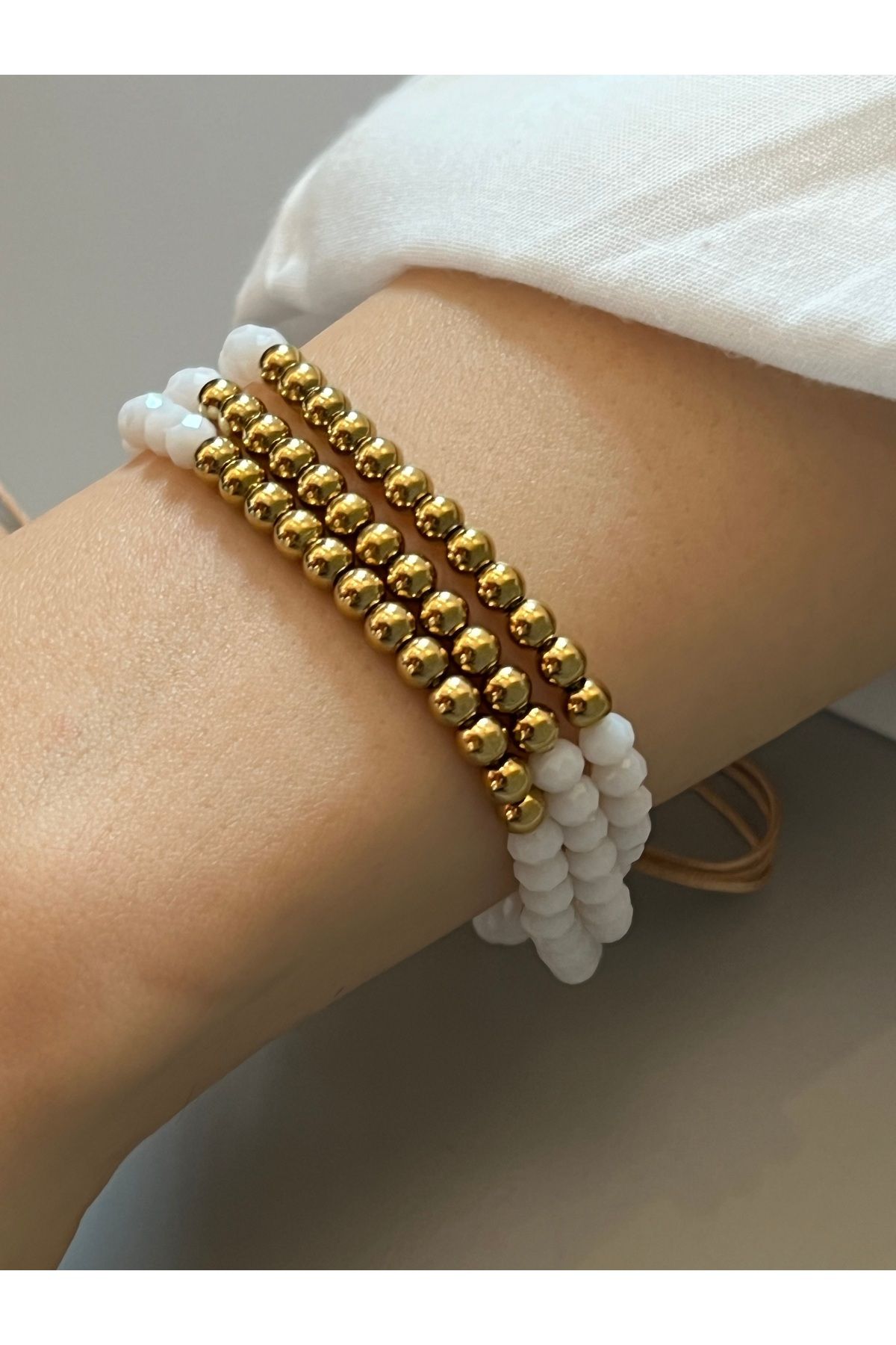 Ayse Jewels Beyaz ve Gold Renkli Çelik Bileklik