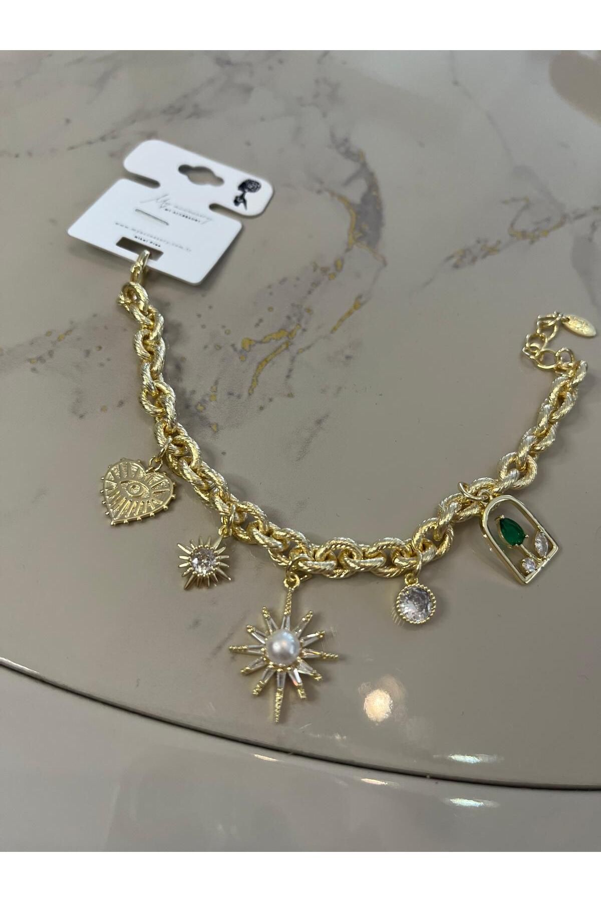 Miu Jewelry Zincir Charm Bileklik
