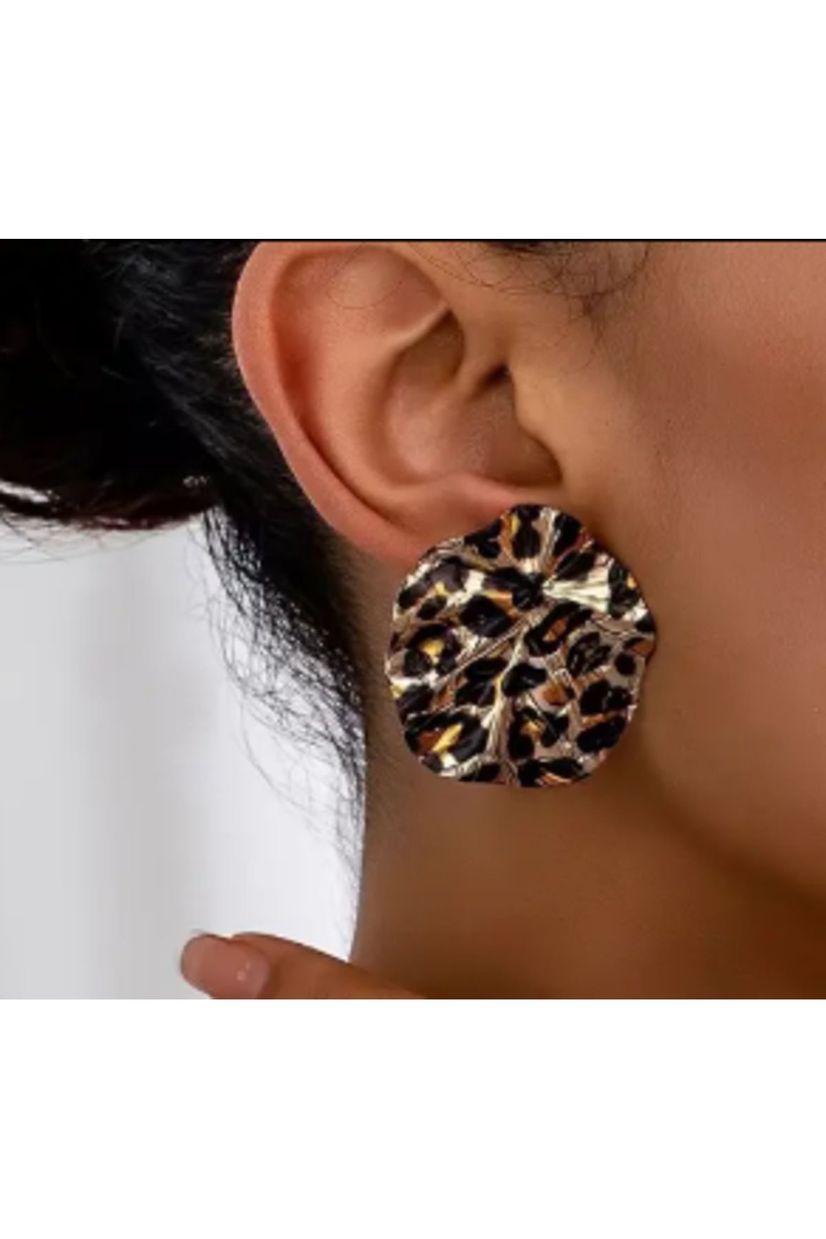 SE Jewellery Collection Selin Ersoy Altın Kaplama Leopar Çivili Oval Çivi Kadın Şık Küpe