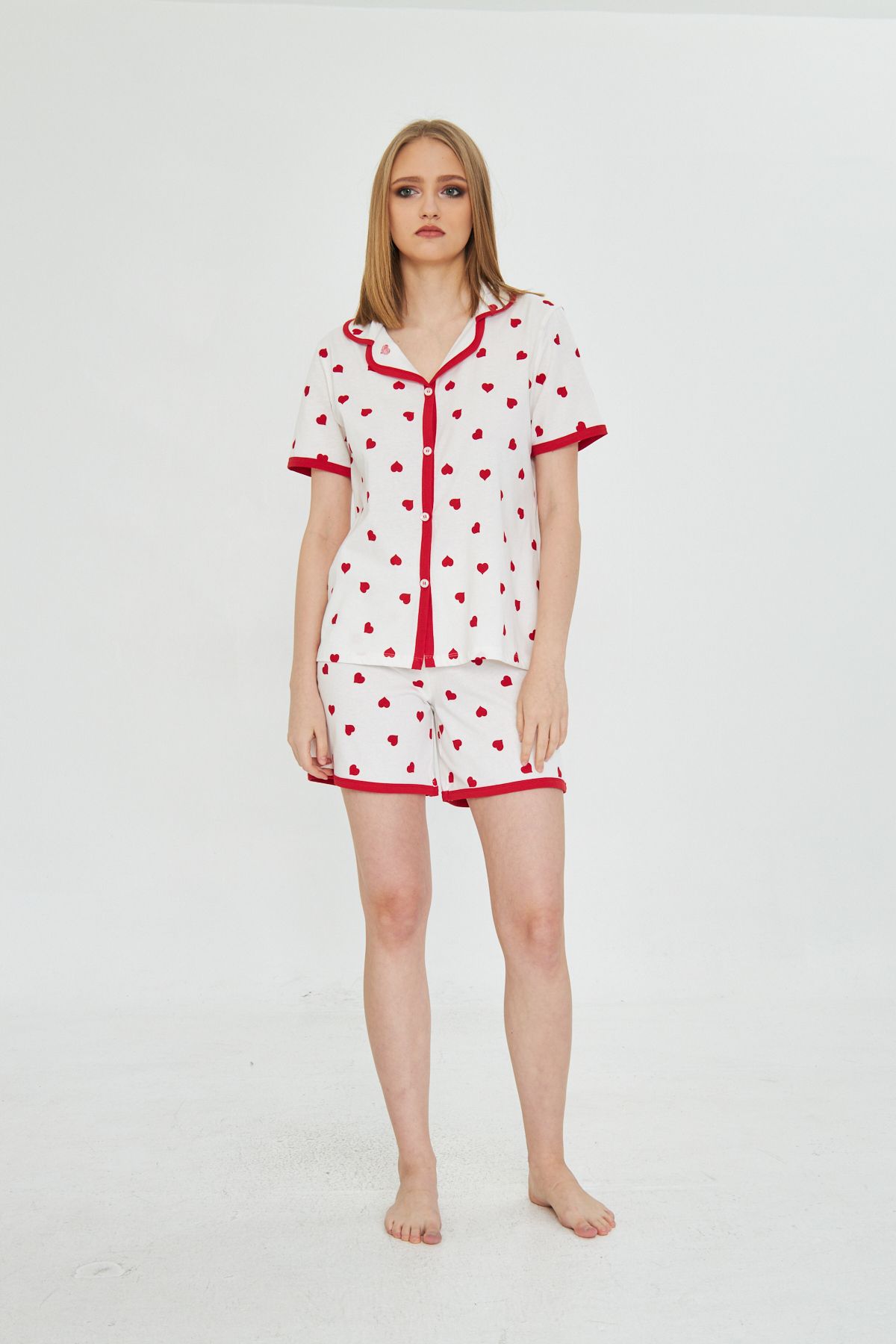 ESPİNA Kadın Kısa Kollu Önü Düğmeli Kalp Desenli Şortlu Pijama Takımı