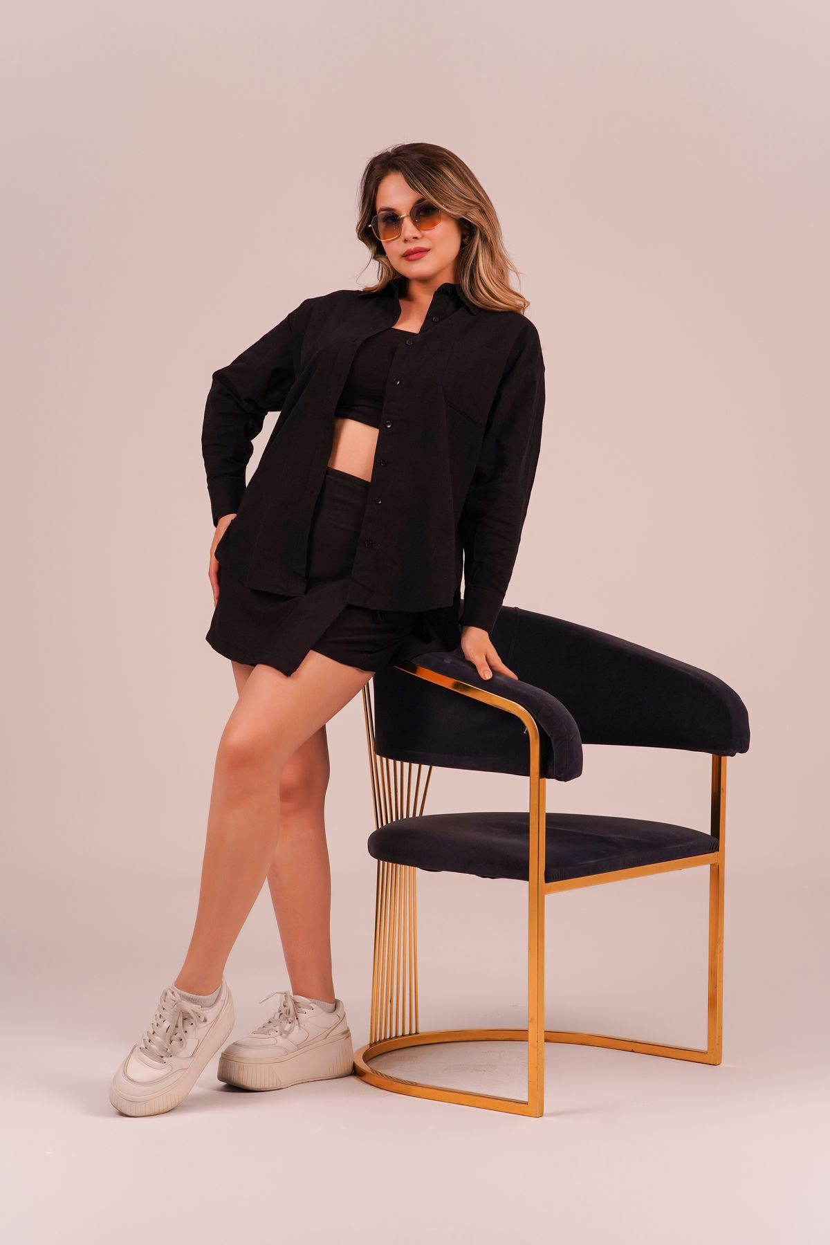 kazarina kadın beyaz tek cepli uzun kol oversize 100% pamuk gömlek