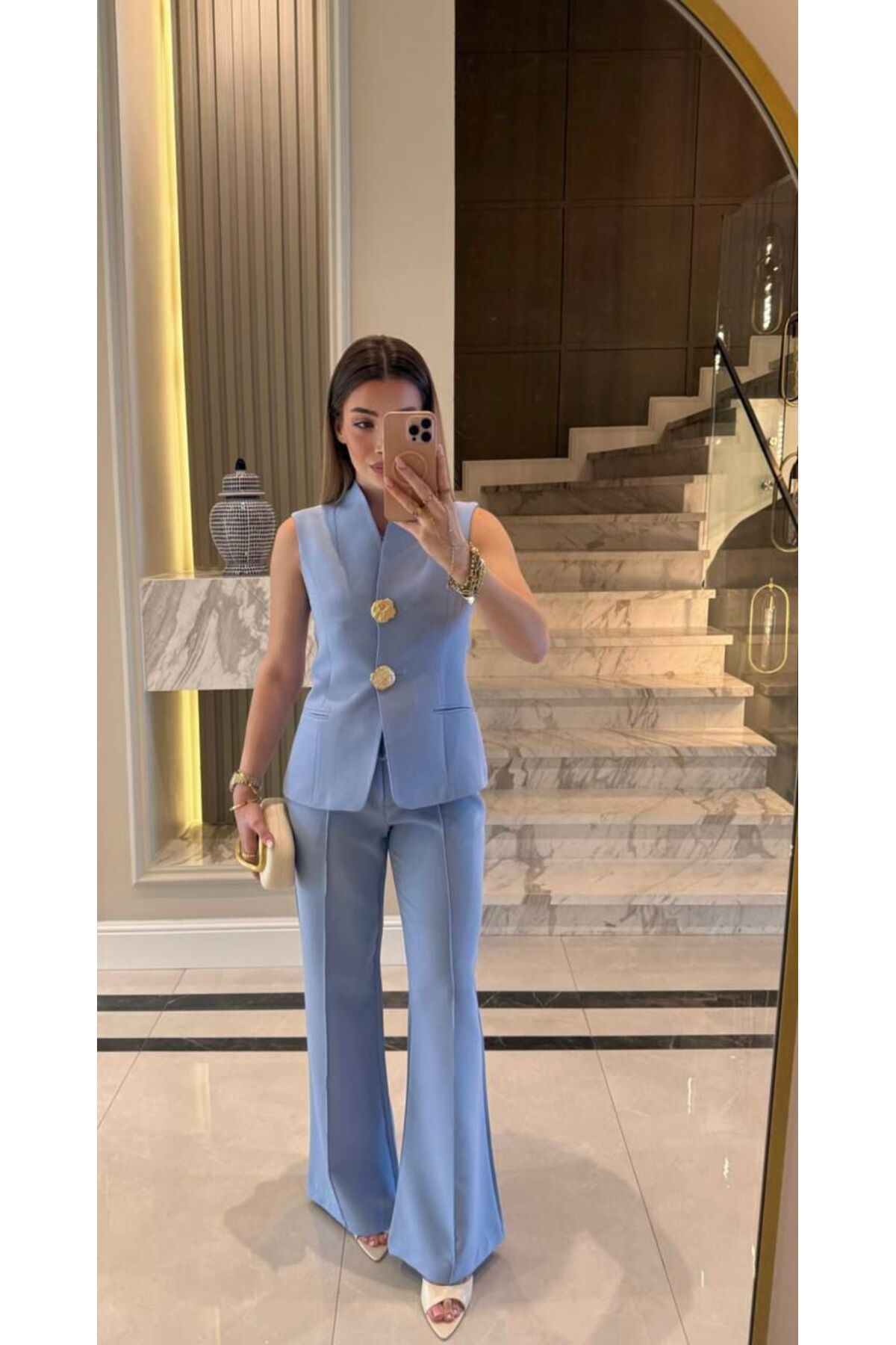 Hotfashion Gold Düğme Detaylı Sıfır Kollu Takım Elbise