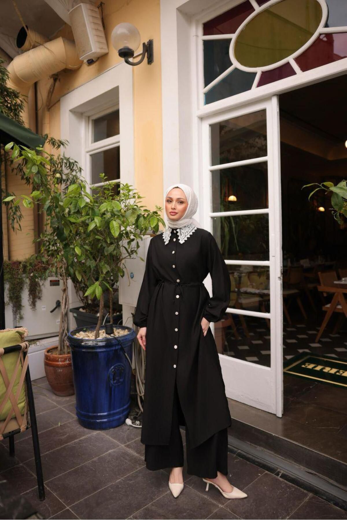 Butik Dantel Yakalı Çilek Takım