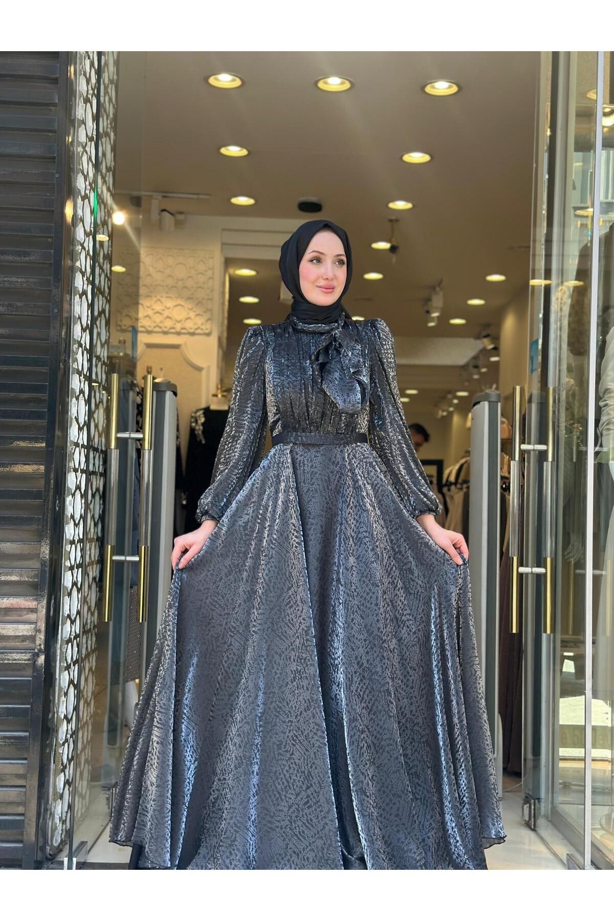 MODA DESENLİ ELBİSE