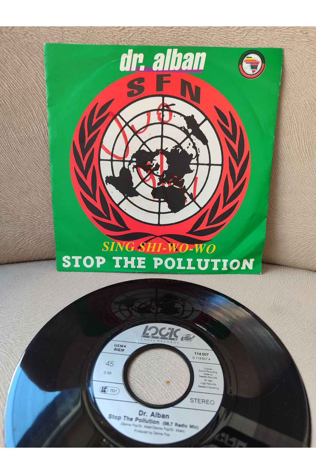Plakperest Dr. Alban - Sing Shi - Wo - Wo ( Stop The Pollution ) - 1990 Almanya Basım 45lik Plak 2.el