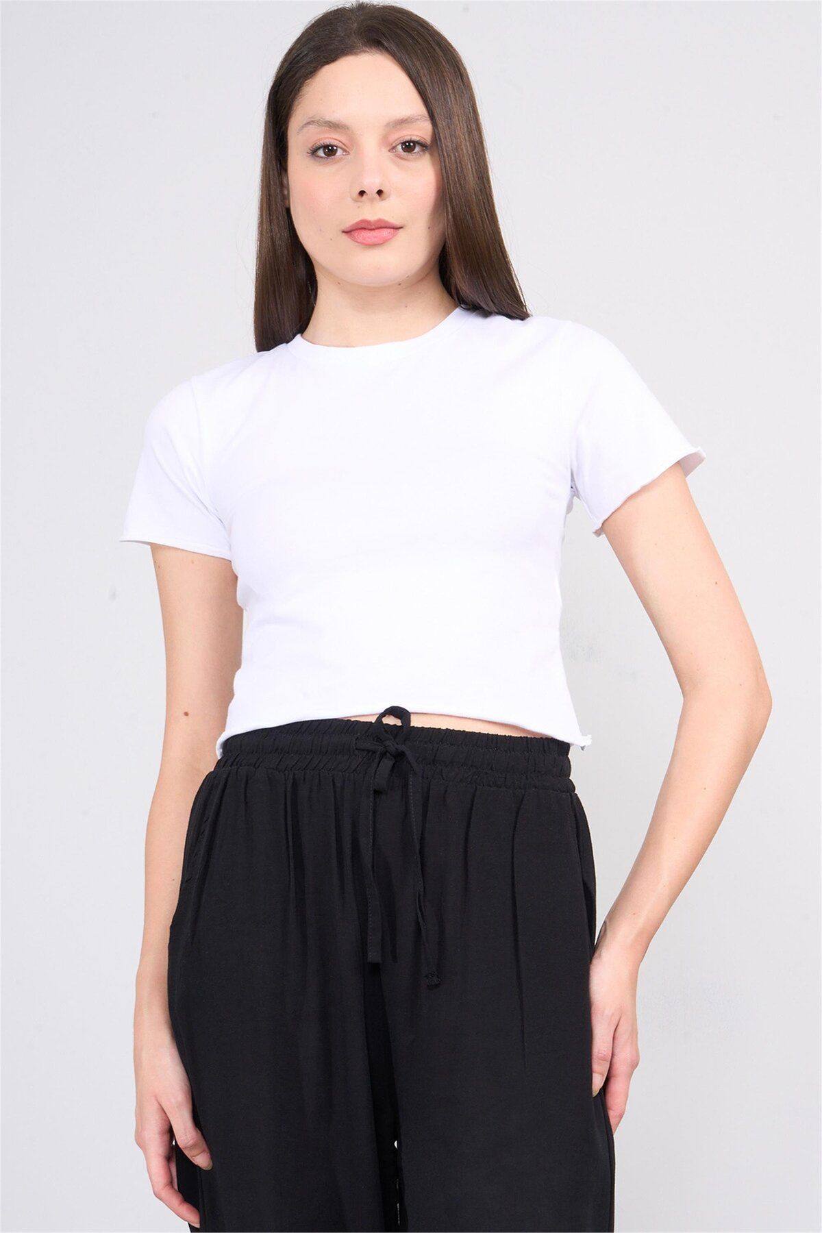 FİTHİT Çetinkaya Fithit 8506 Bisiklet Yaka 30/1 Likralı Süprem Crop T-shirt Beyaz