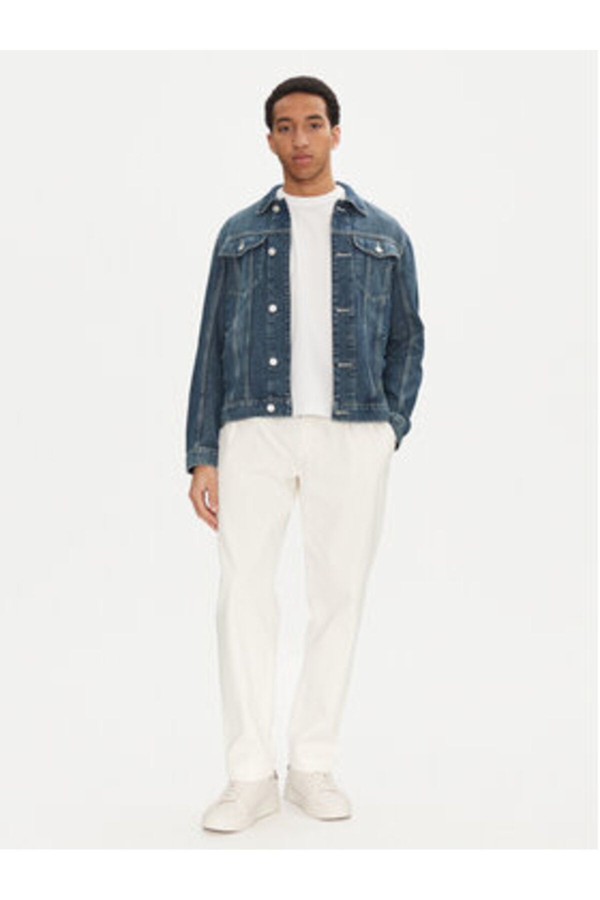 complete the look image