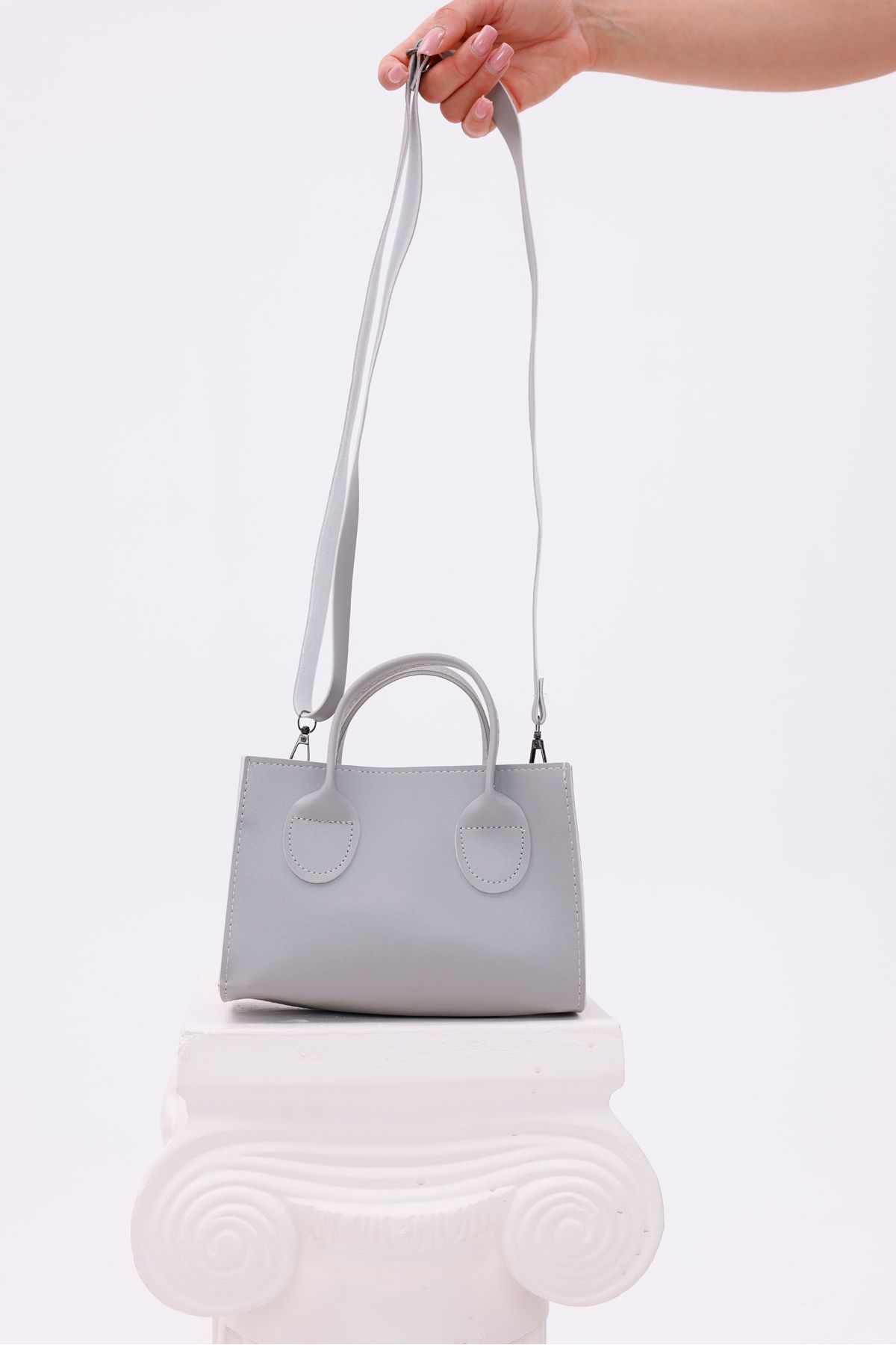 CELESTIAL COLLECTION Holly Yumuşak Suni Deri Trend Kare Çanta