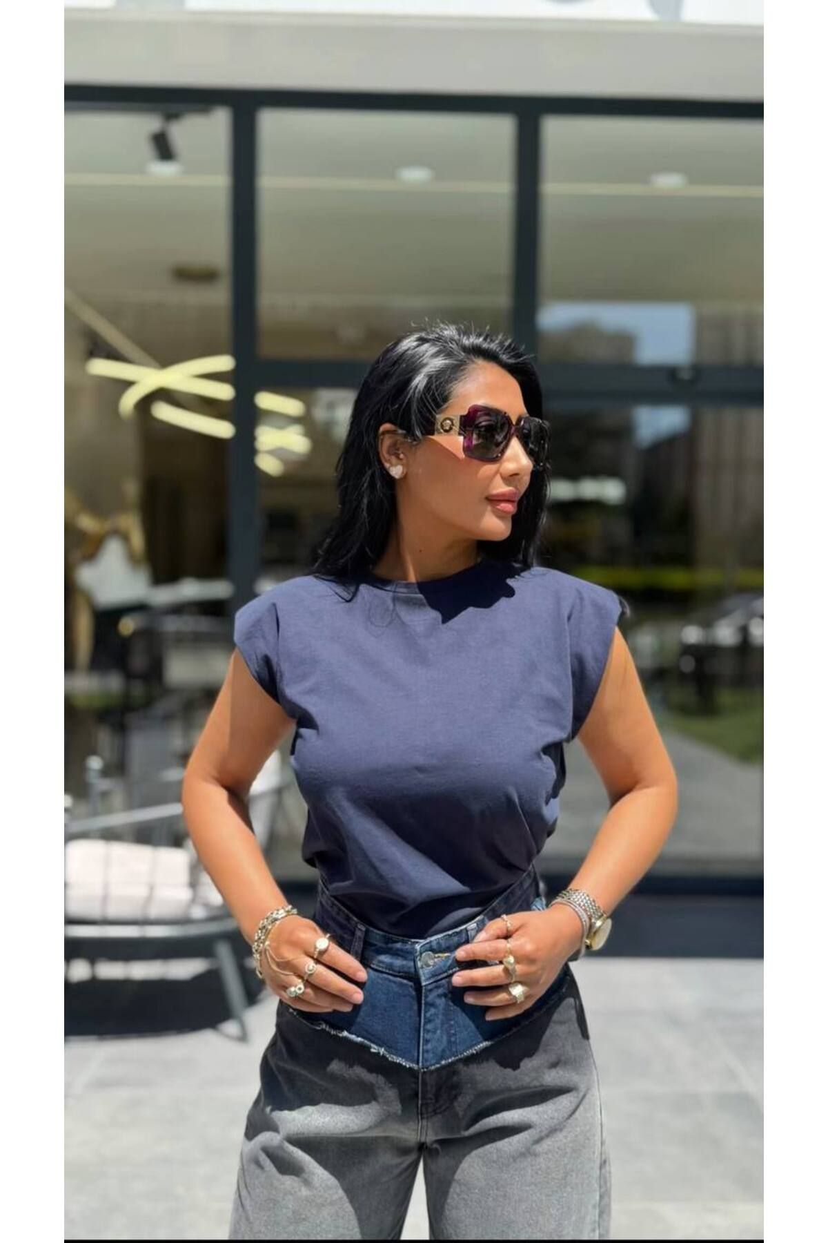 Gülşen Gök Butik Vatkalı Tişört Lacivert