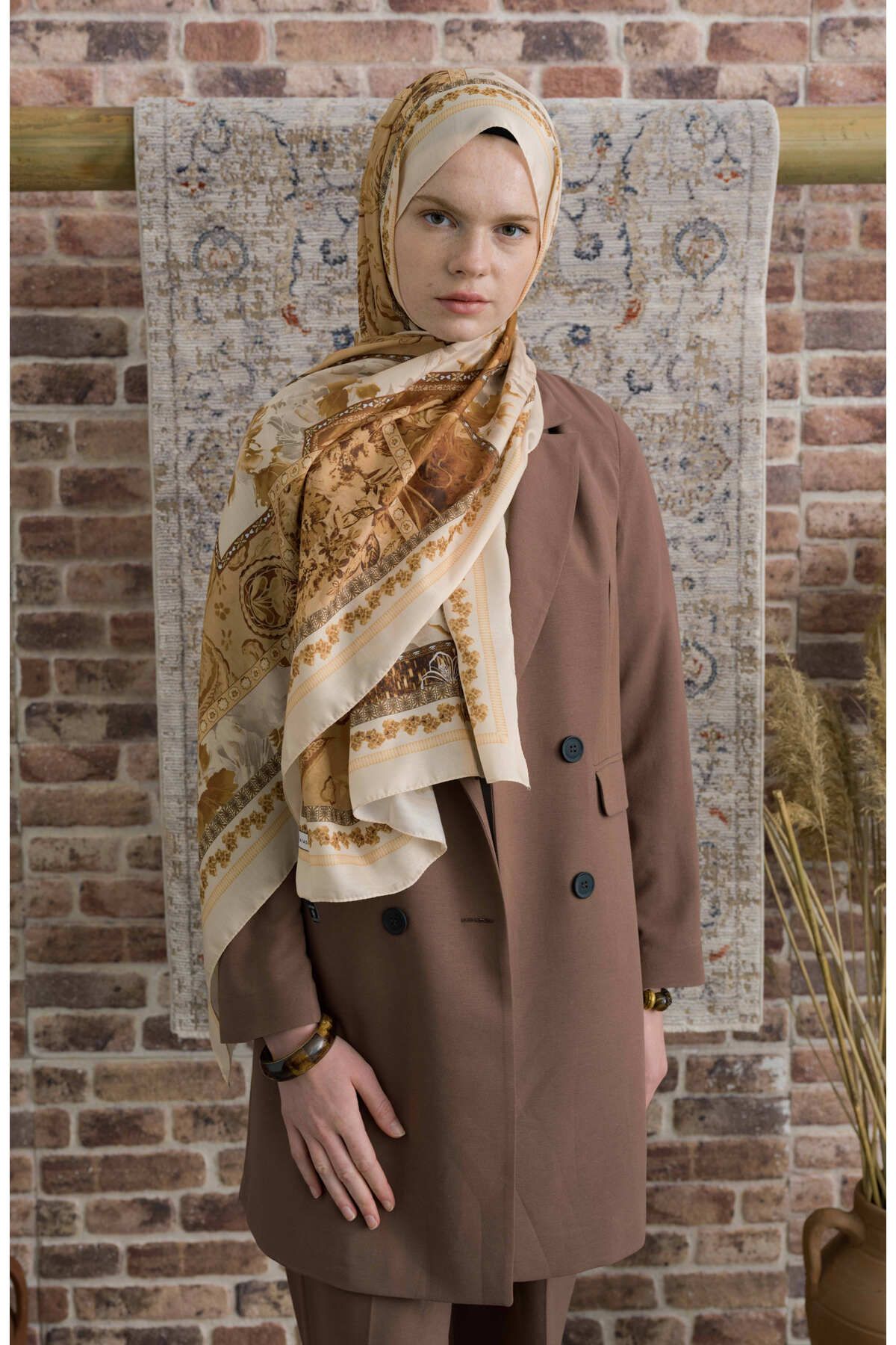 Fatma Atasoy-Hibisca Soft Yellow Ethnic Patterned Shawl 5