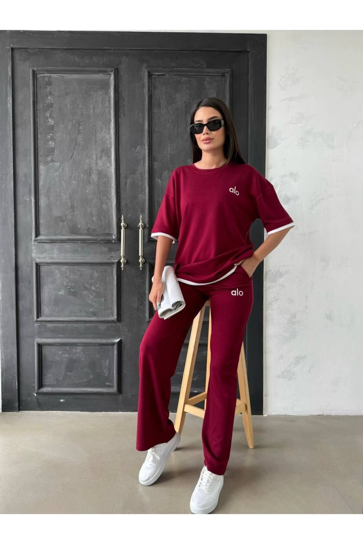 LE CARAMBOLE Kadın Bordo Modal Kumaş Nakışlı Oversize T-shirt Ve Pantolon Takım