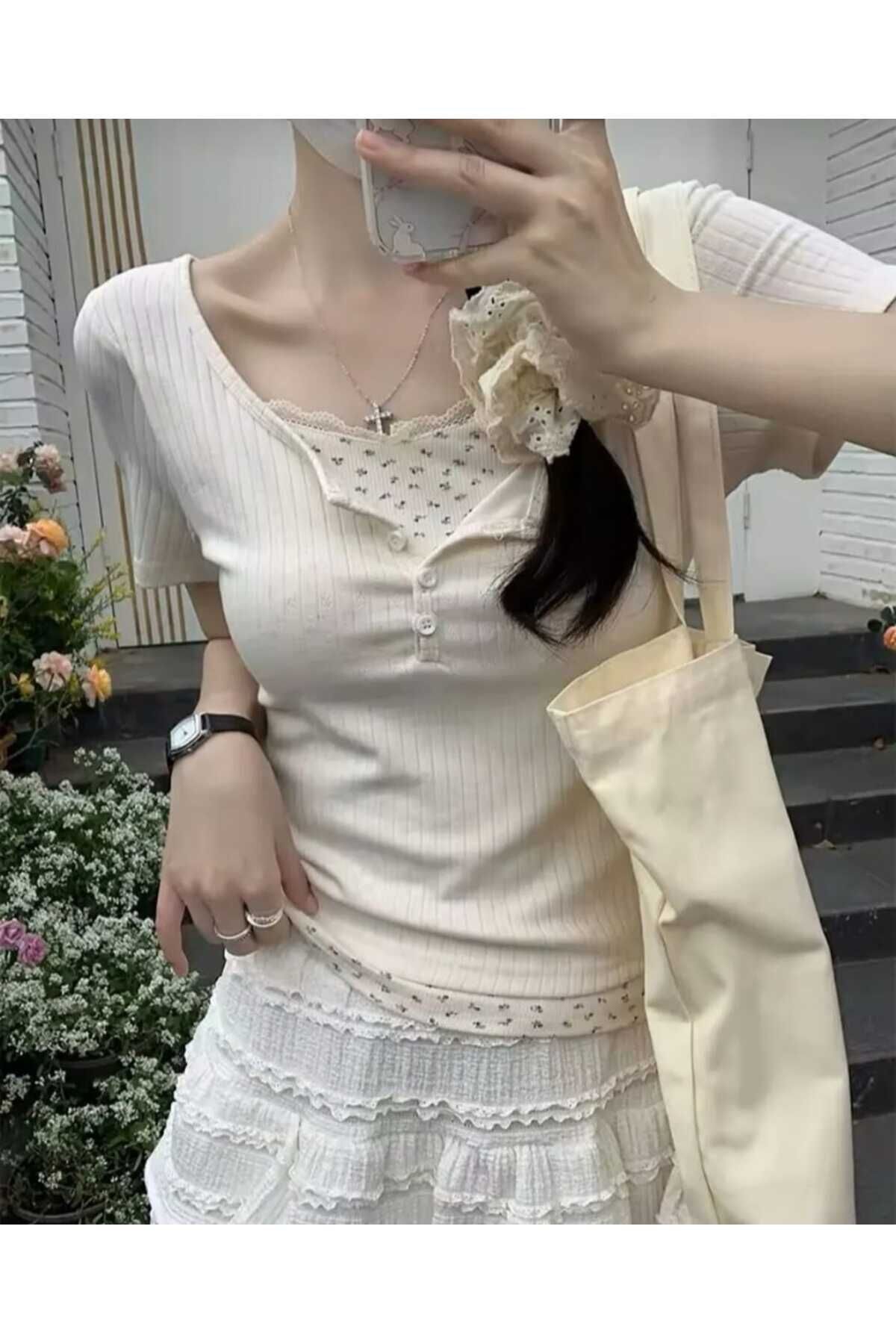 Moonstarcollection Çiçekli Ek Parçalı İç Bodyli Basic Kısa Kollu Pinterest Bluz