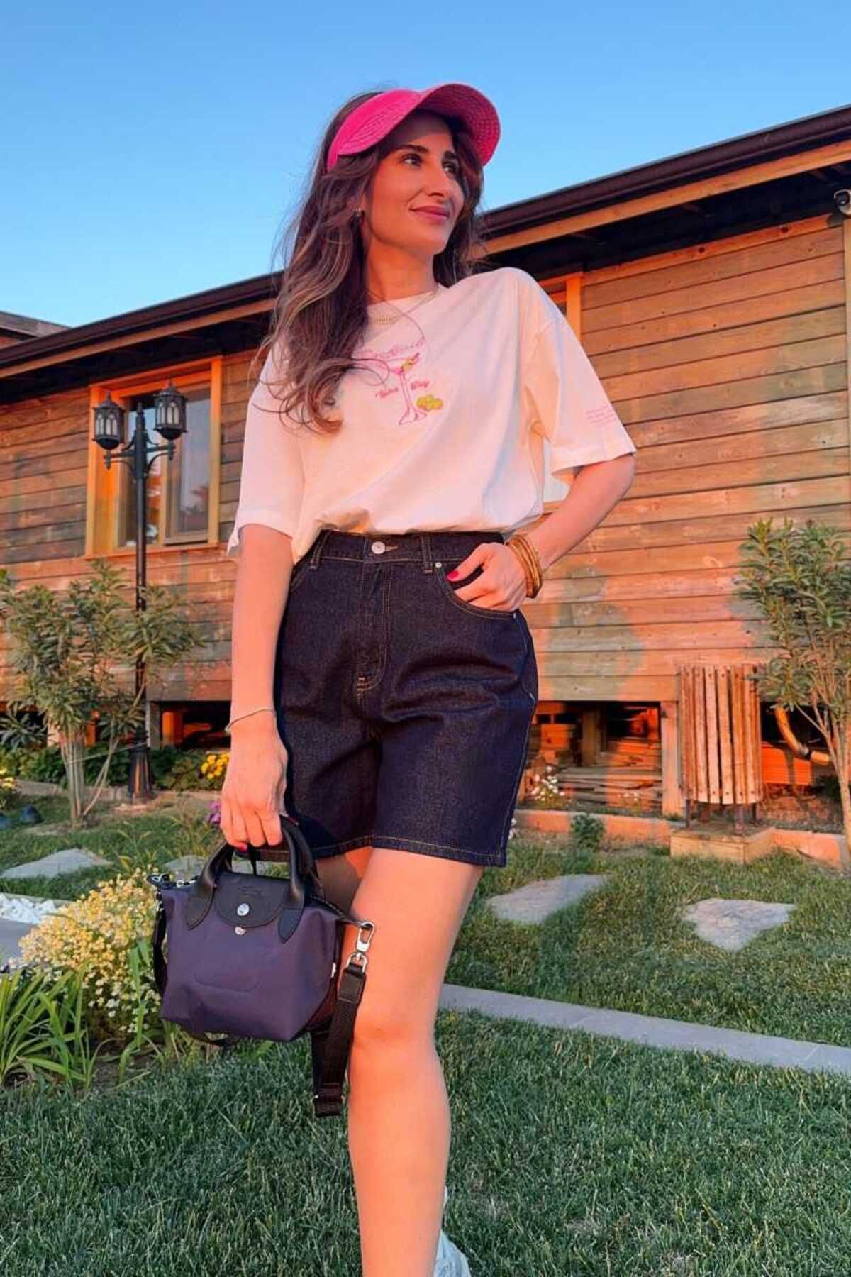 Clothing palette BARDAK BASKILI OVERSIZE TİŞÖRT