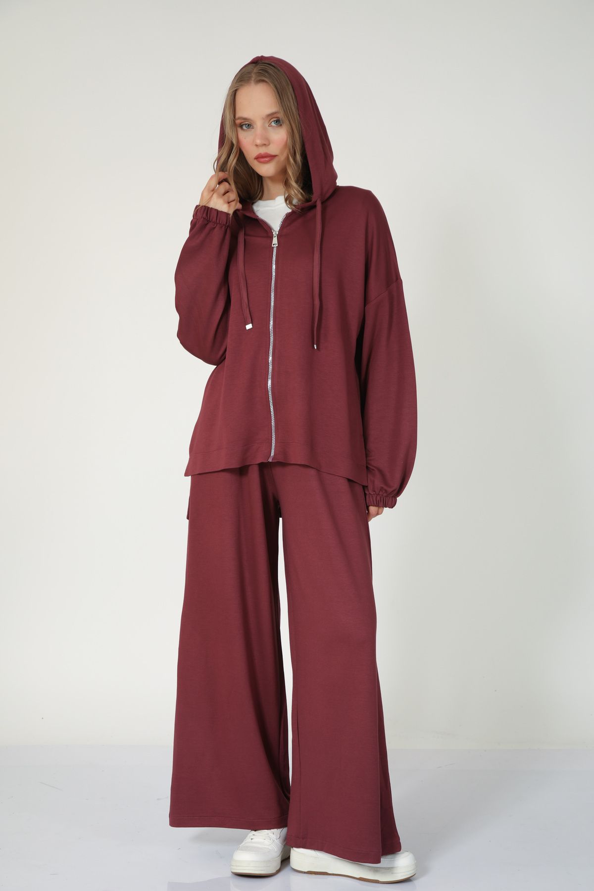 Suede Style 5804 - Şık Rahat Kapüşonlu Fermuarlı Pantolonlu Kadın Takım