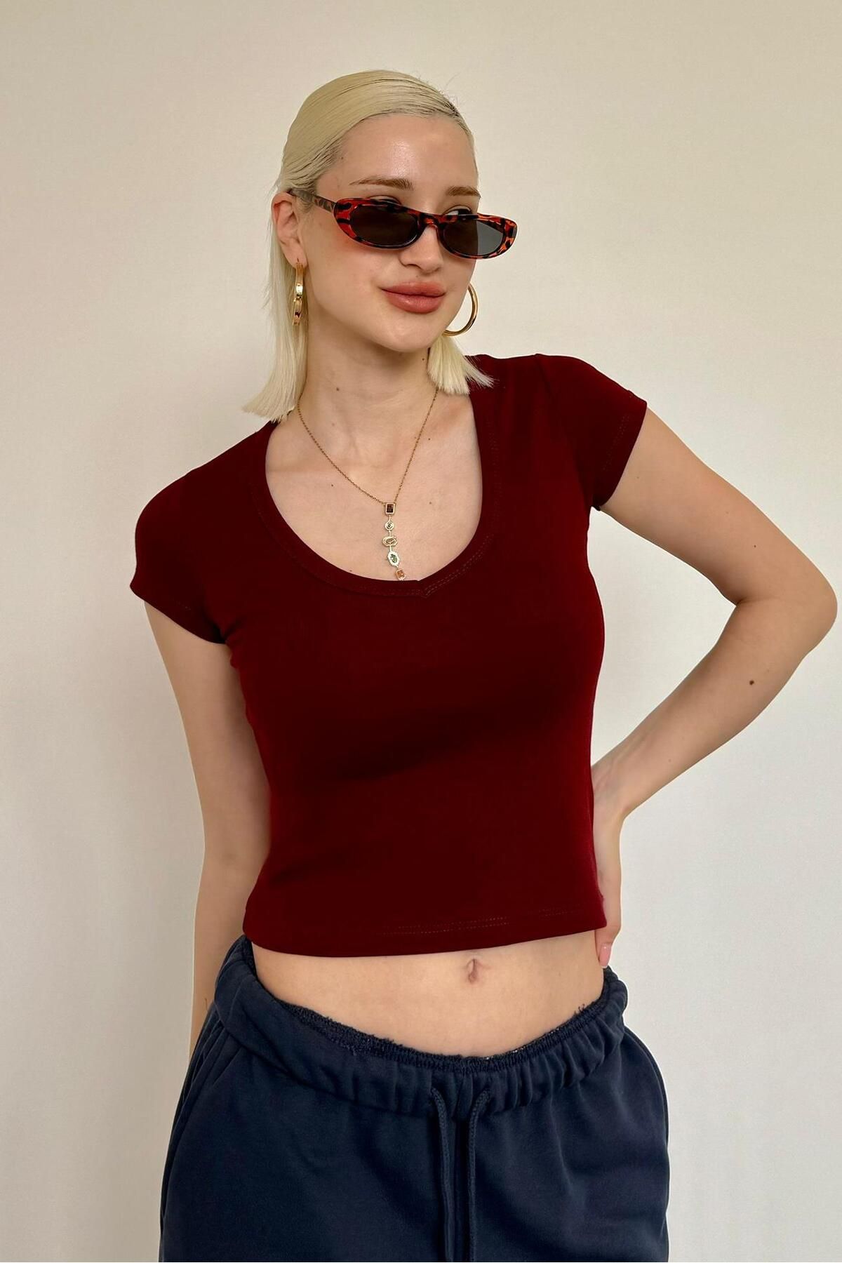 Madmext Bordo V Yaka Basic Kadın Tişört Mg2450