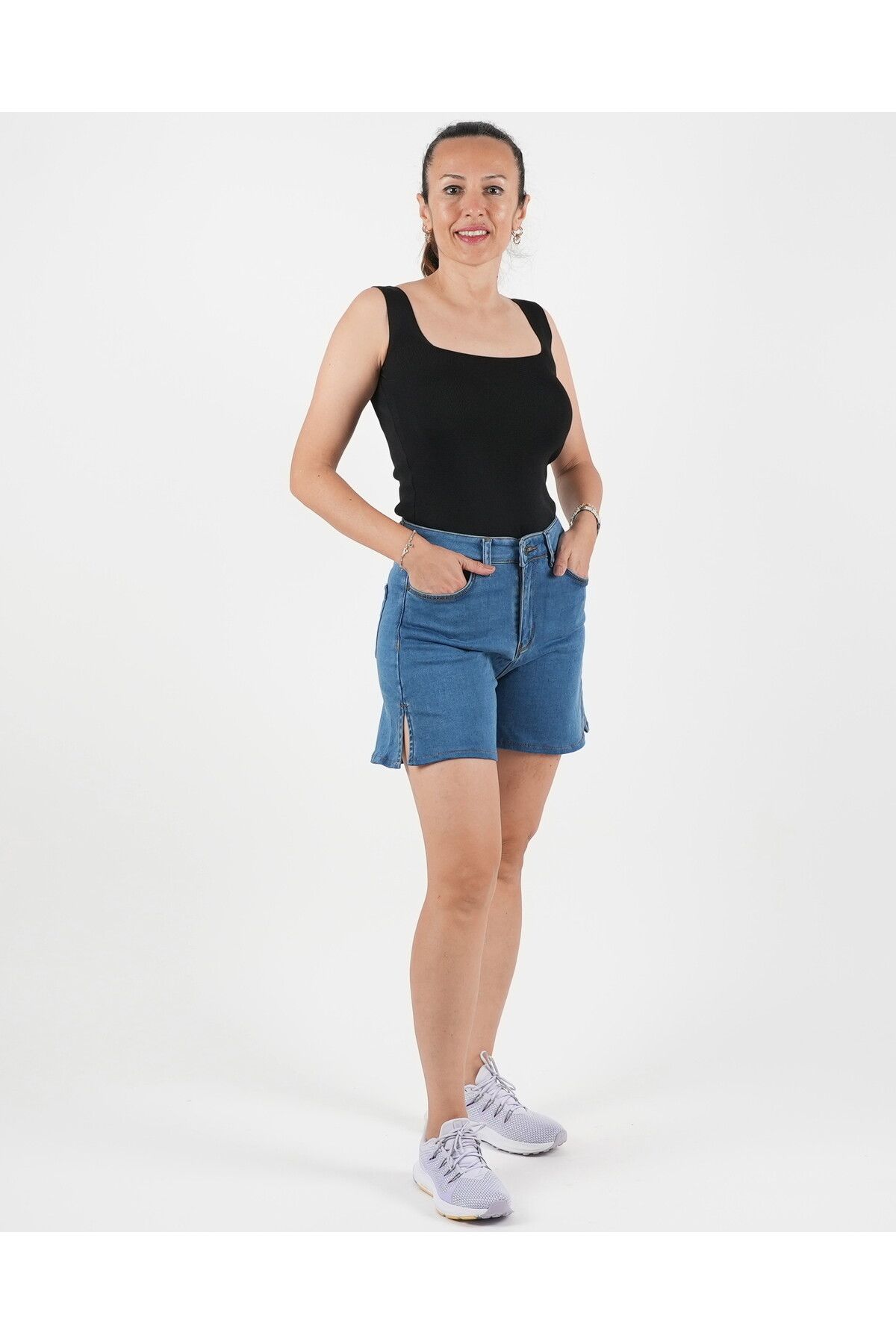 Parla Sports Şort Denim Likralı Yırtmaçlı Paça