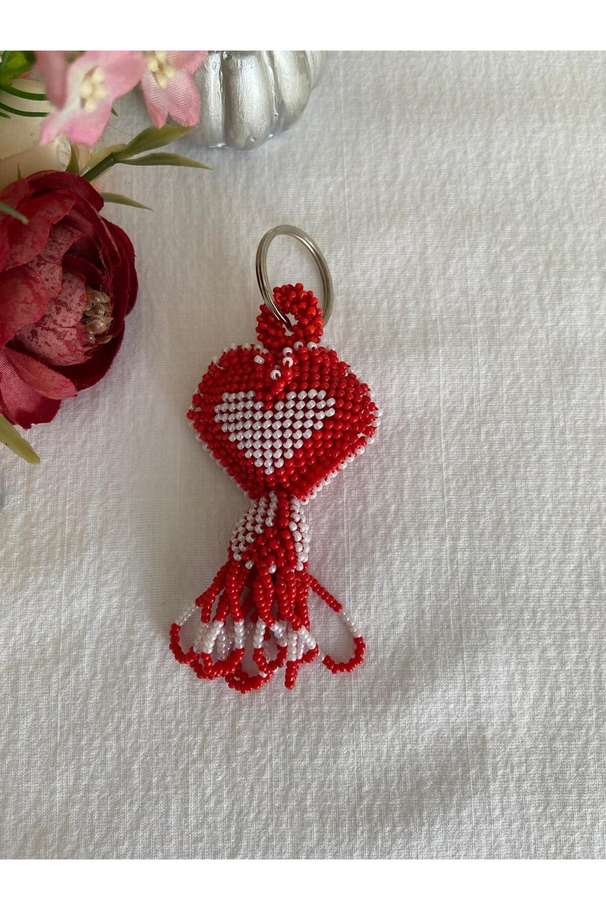 Handmade KUM BONCUK EL İŞİ KIRMIZI BEYAZ ANAHTARLIK
