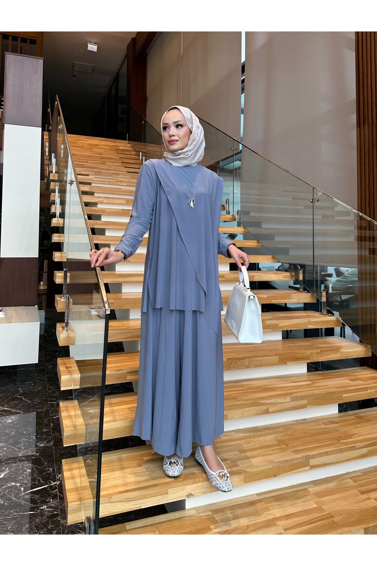 sevannaluxurydesign Asimetrik kesim pelerinli tunik & pantolon takım