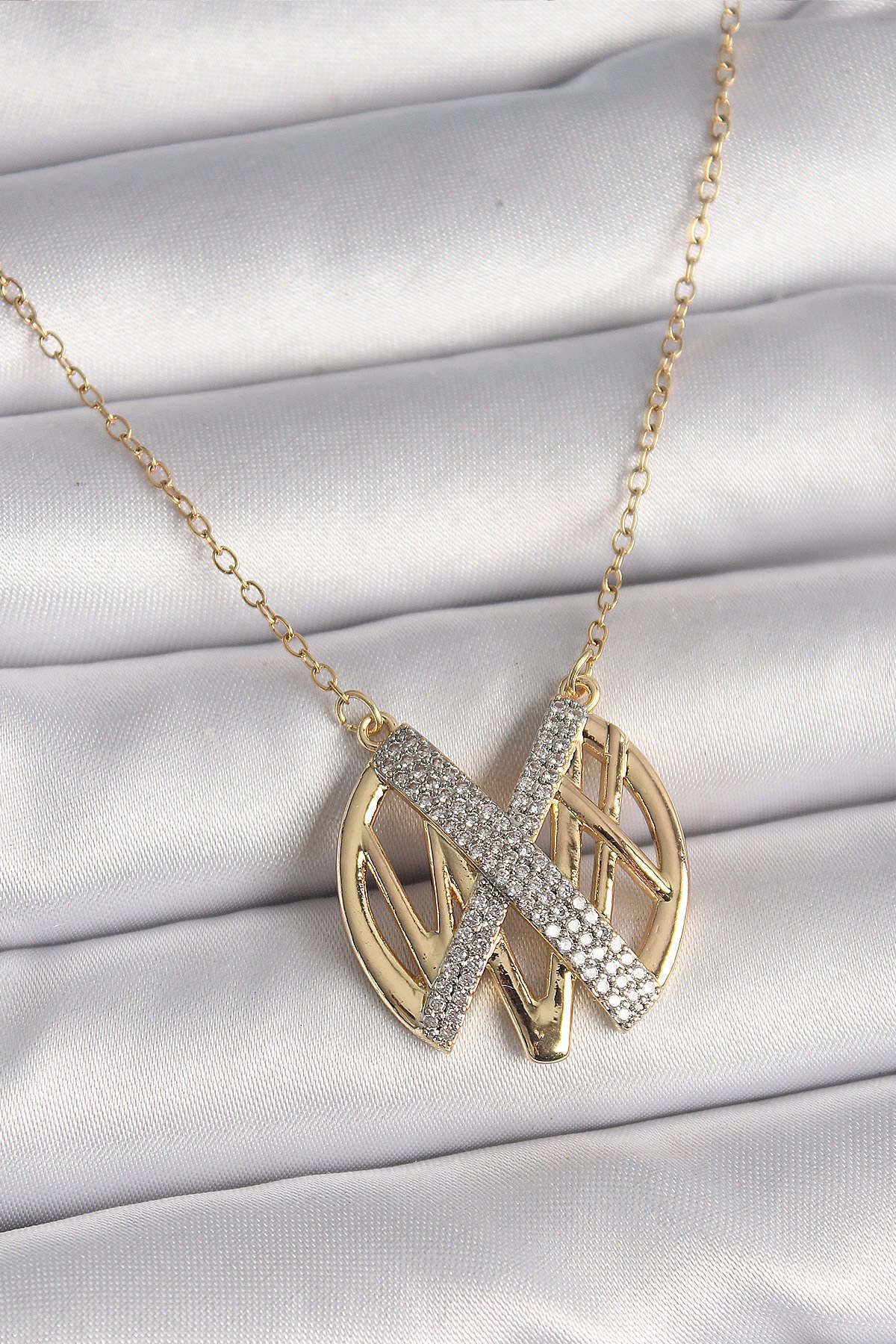 Clariss 316L Çelik Gold Renk Zirkon Taşlı Vintage Model Kadın Kolye