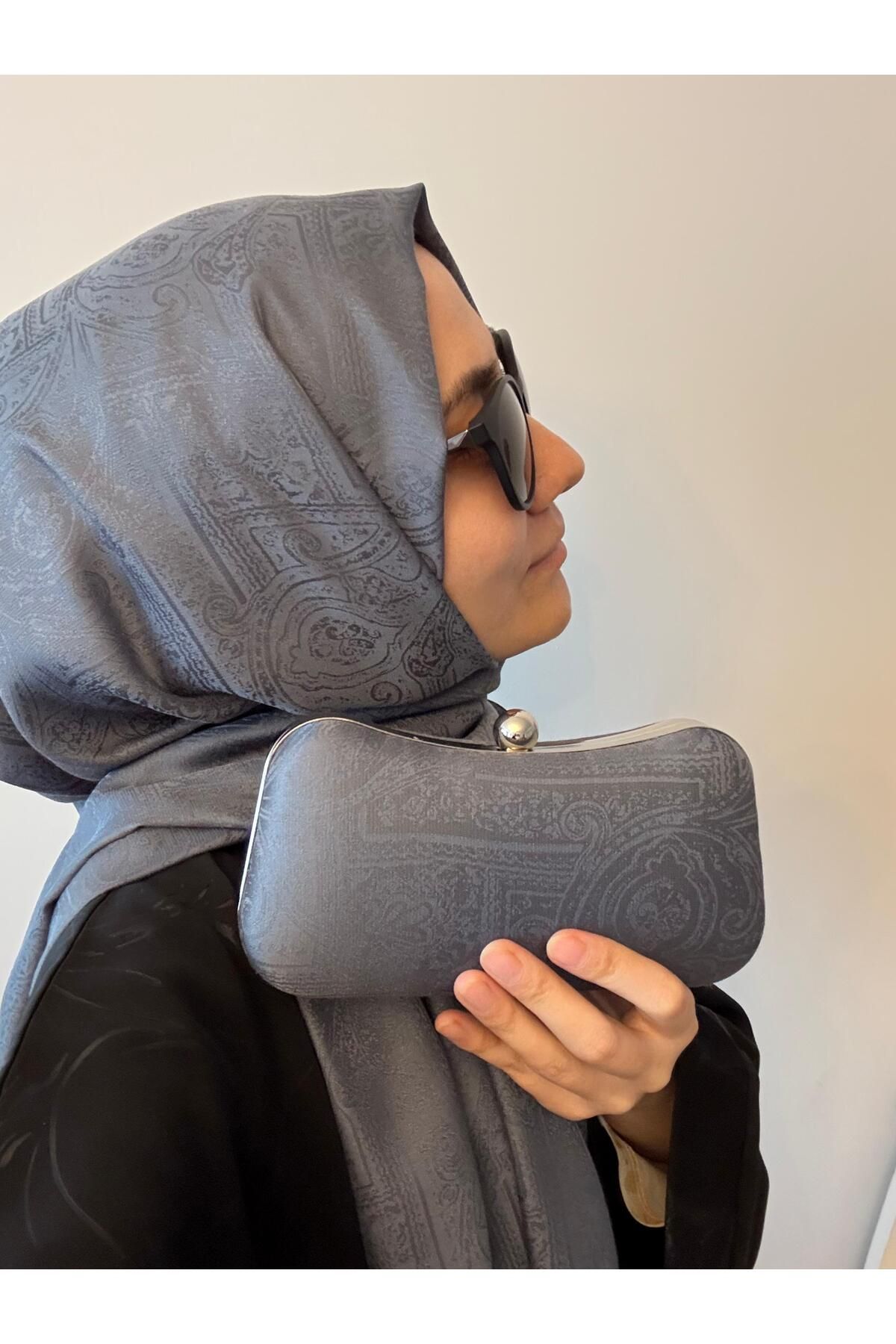 Ceylan Gri Etnik Desenli Abiye Şal & Çanta Takımı