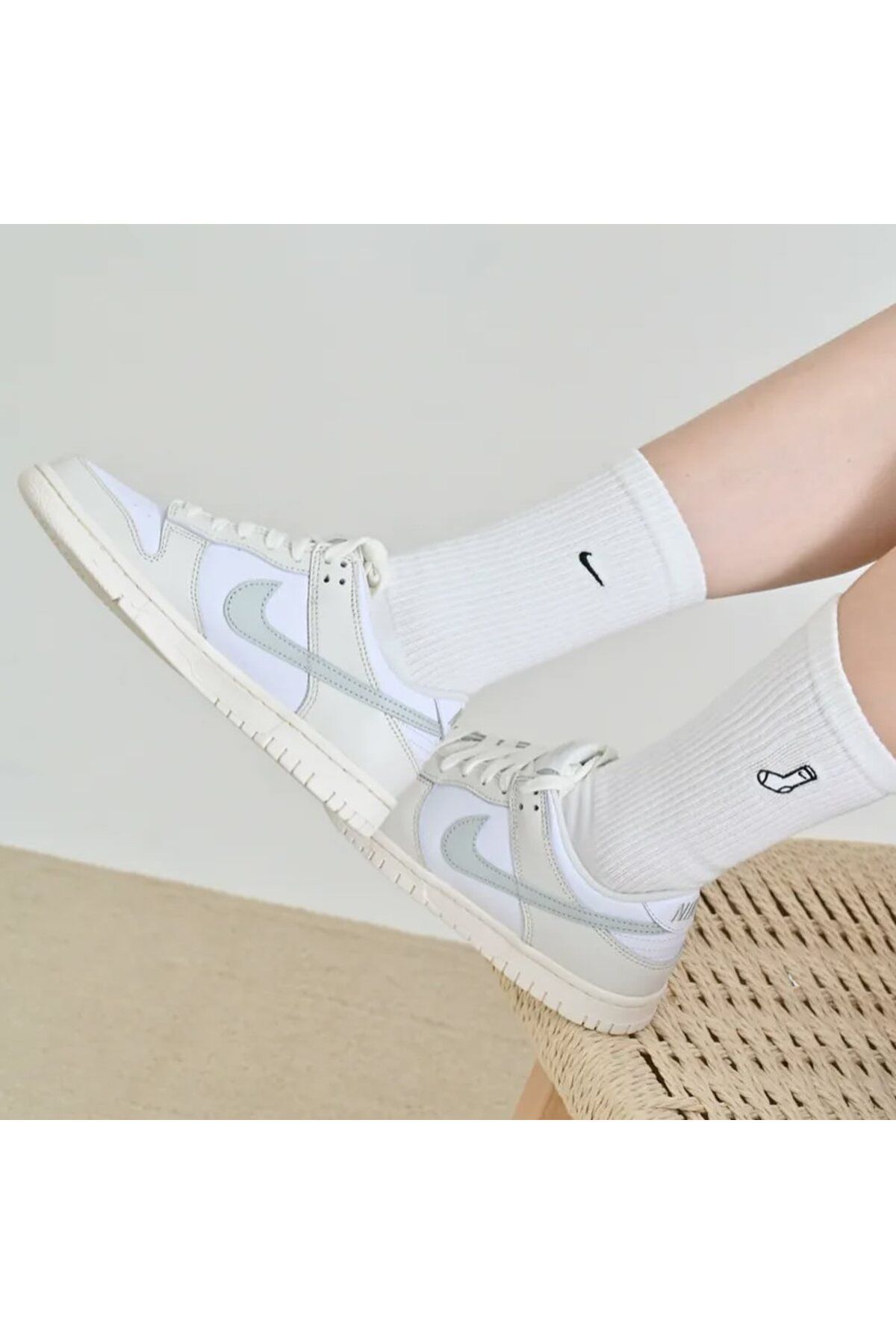 Nike dunk low gs light silver phantom YouSports