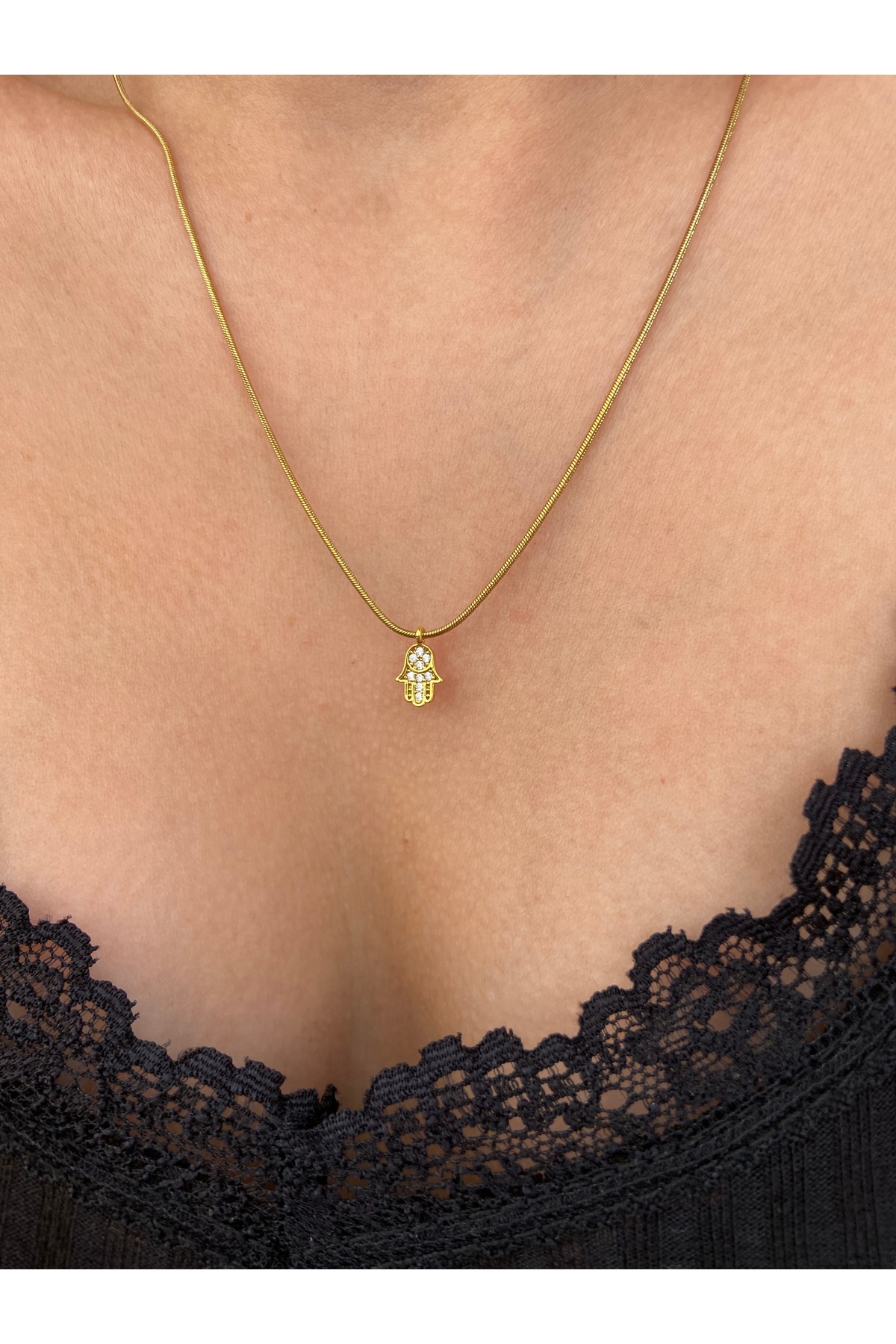Taşlı Mini Hamsa Charm Paslanmaz Çelik Zincirli Kadın Kolye (45 cm) -Sevgililer Günü Özel - Detay Görseli 2