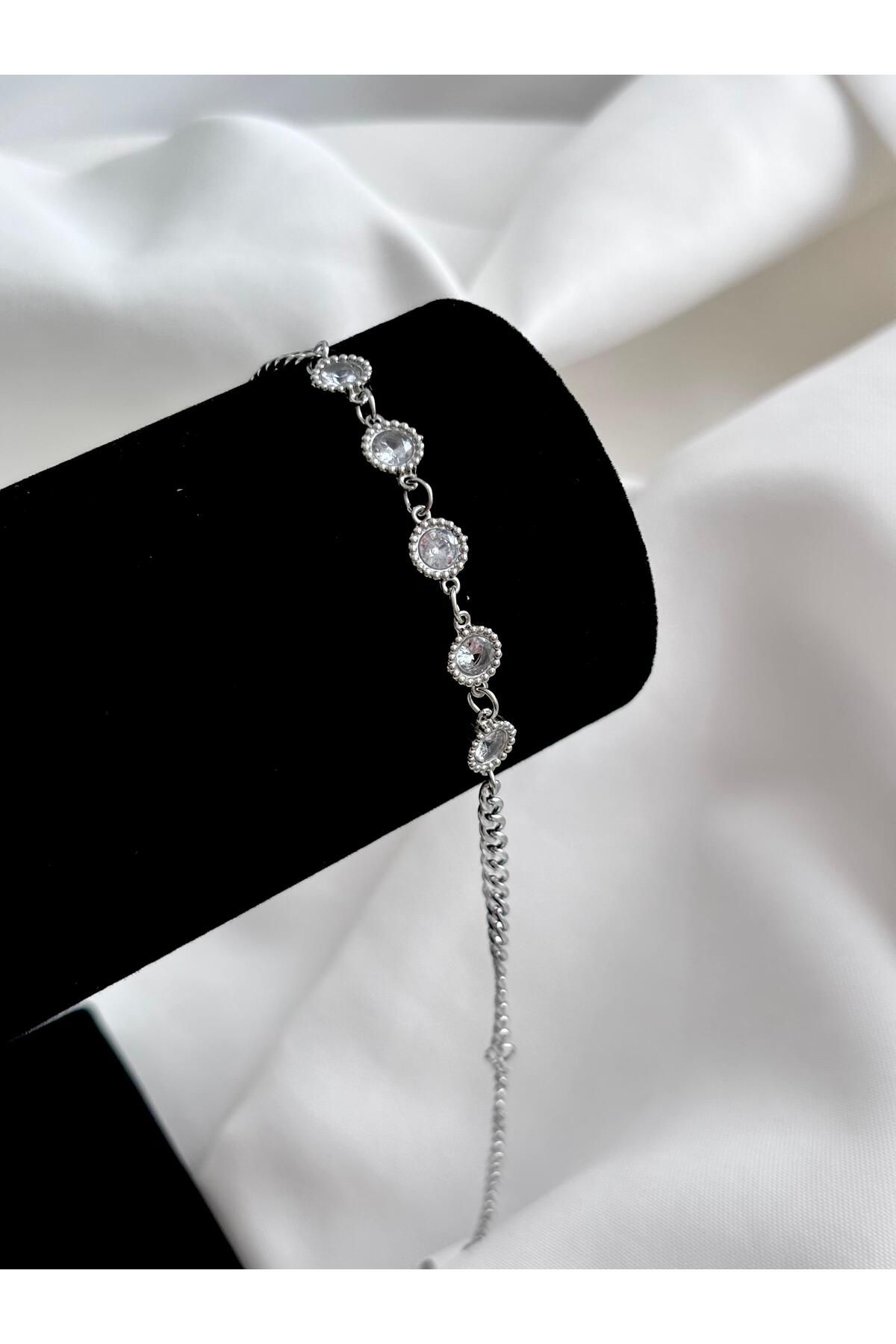 Bellamy Jewelry Yuvarlak Kristal Taşlı Bileklik - Silver