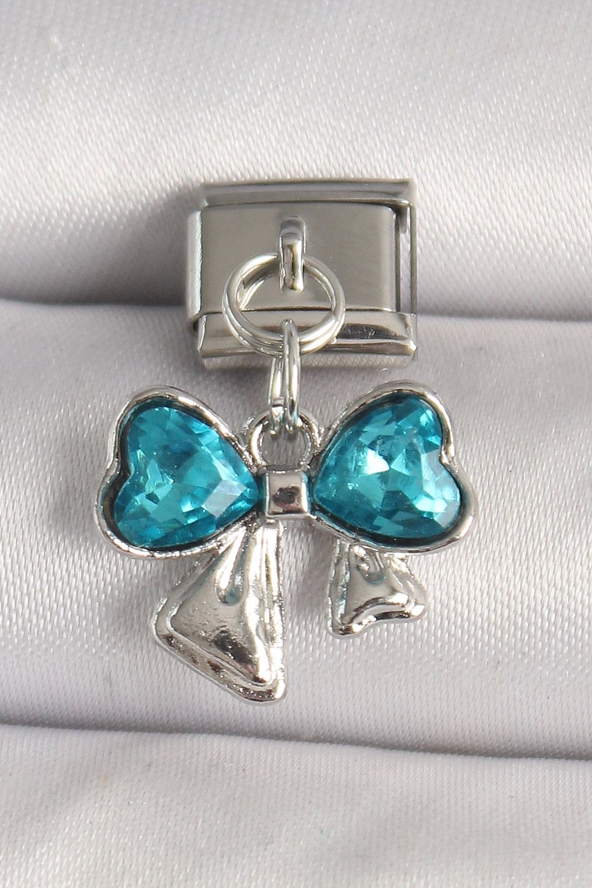 luz&pos 316L Çelik Gümüş Renk Mavi Zirkon Taşlı Fiyonk Model Nomination Charm