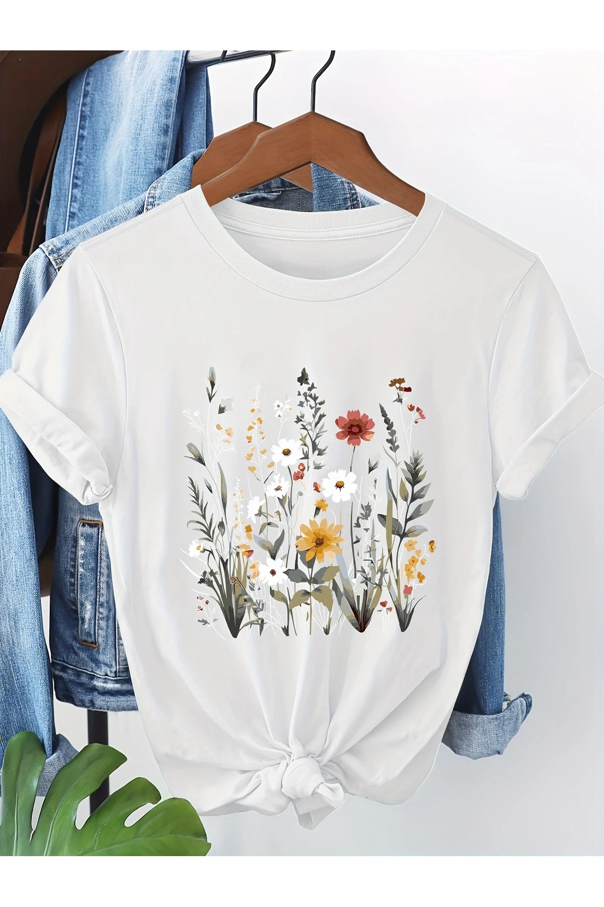 Advantage Kadınlar İçin Trend Yuvarlak Yaka Tişört - Canlı Motif Desenli %100 Pamuk Premium Tshirt